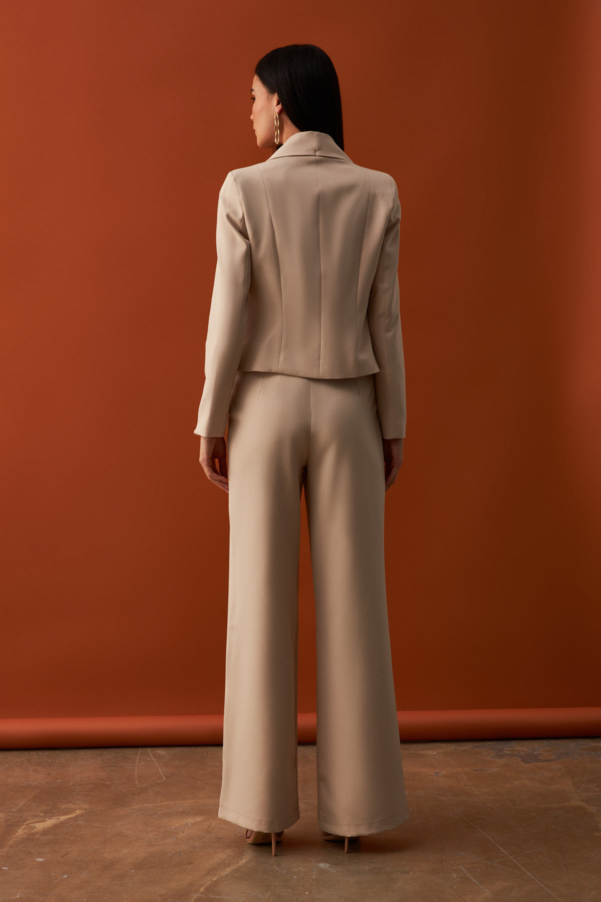 Broş Detaylı Kısa Ceket - TAŞ