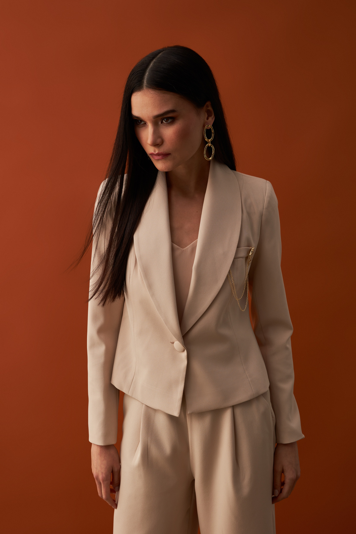 Broş Detaylı Kısa Ceket - TAŞ