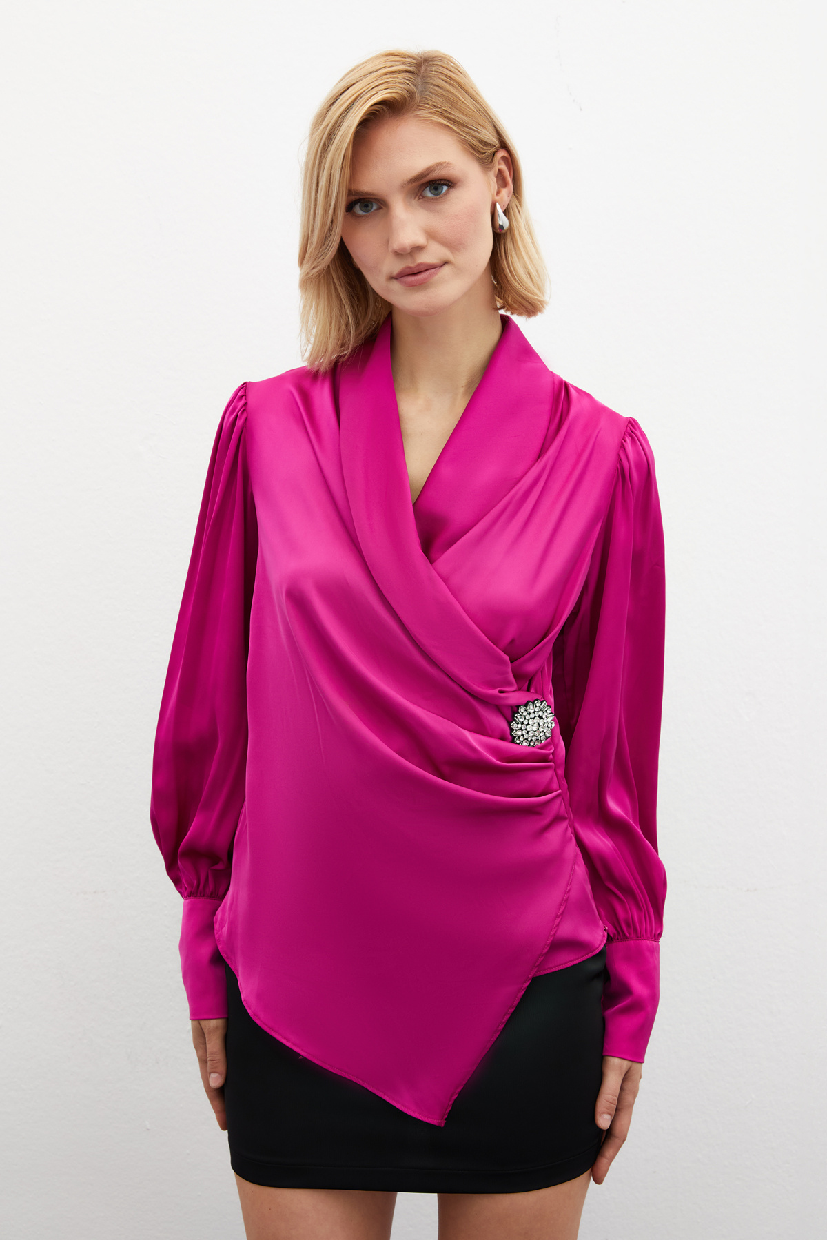 Broşlu Kruvaze Bluz - FUŞYA