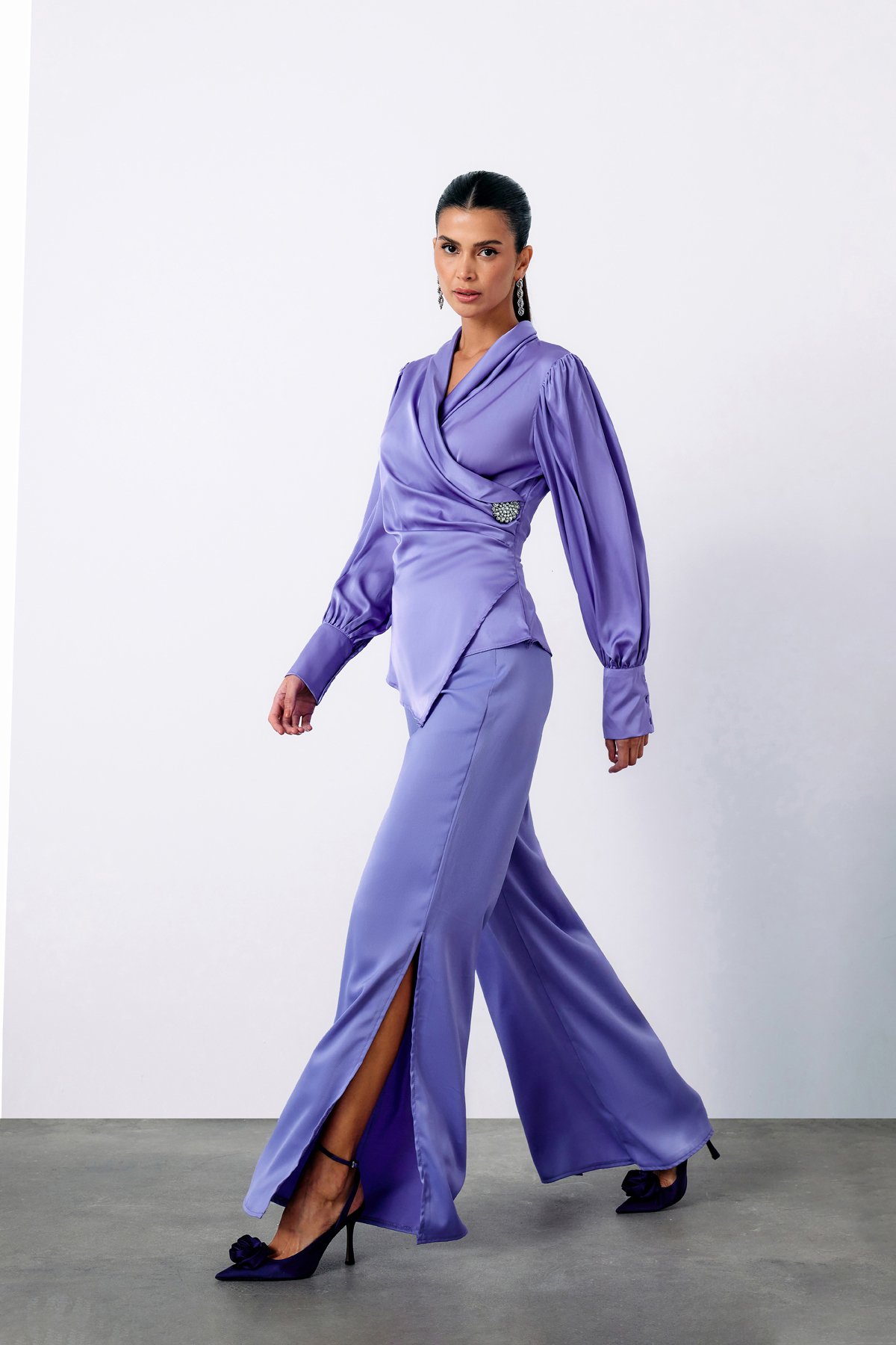 Broşlu Kruvaze Bluz - LİLA