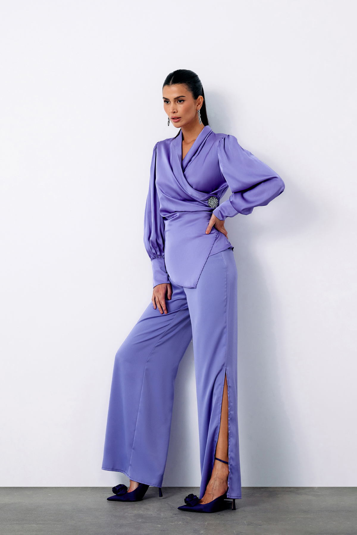 Broşlu Kruvaze Bluz - LİLA