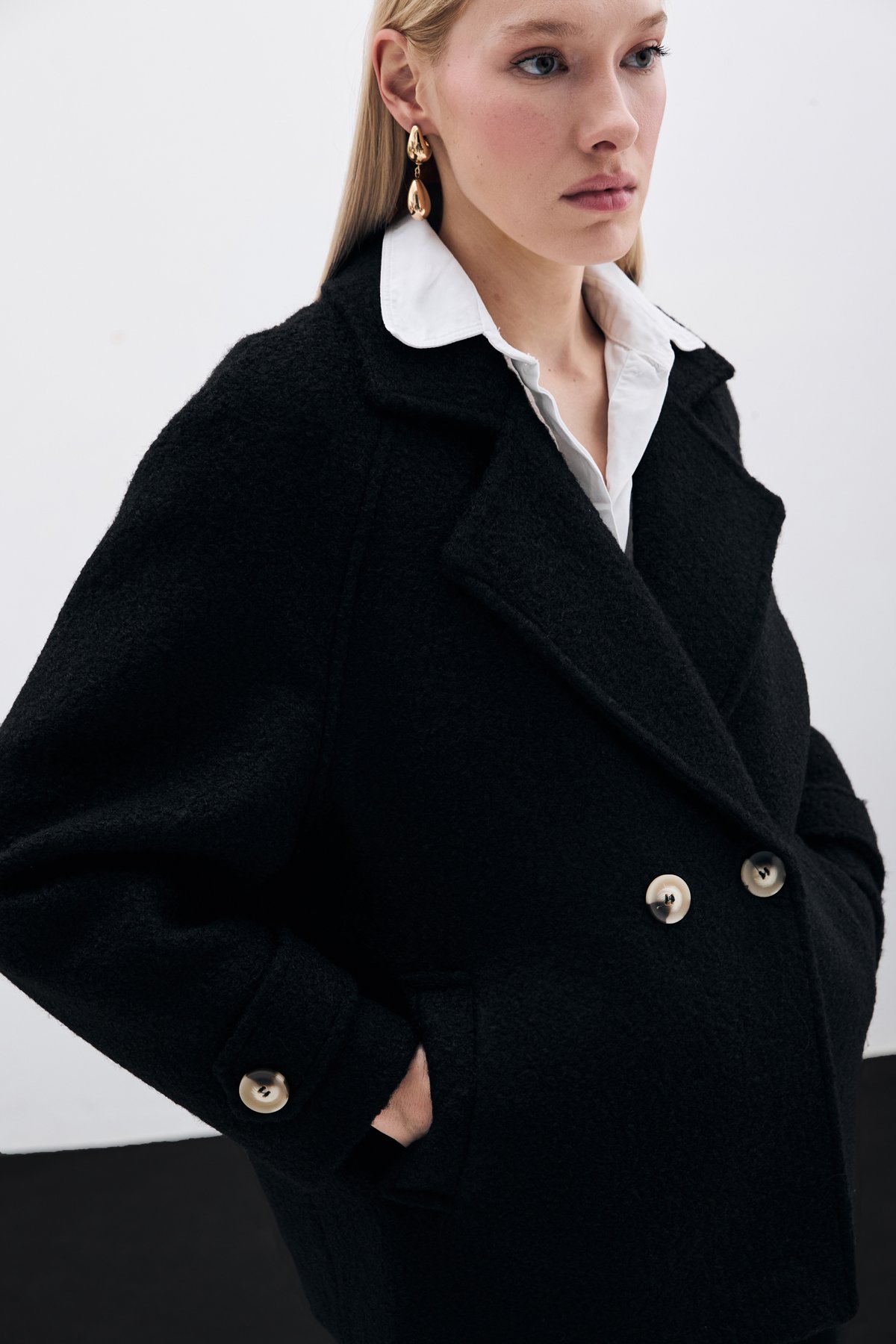 Buklet Kısa Kaban - Siyah