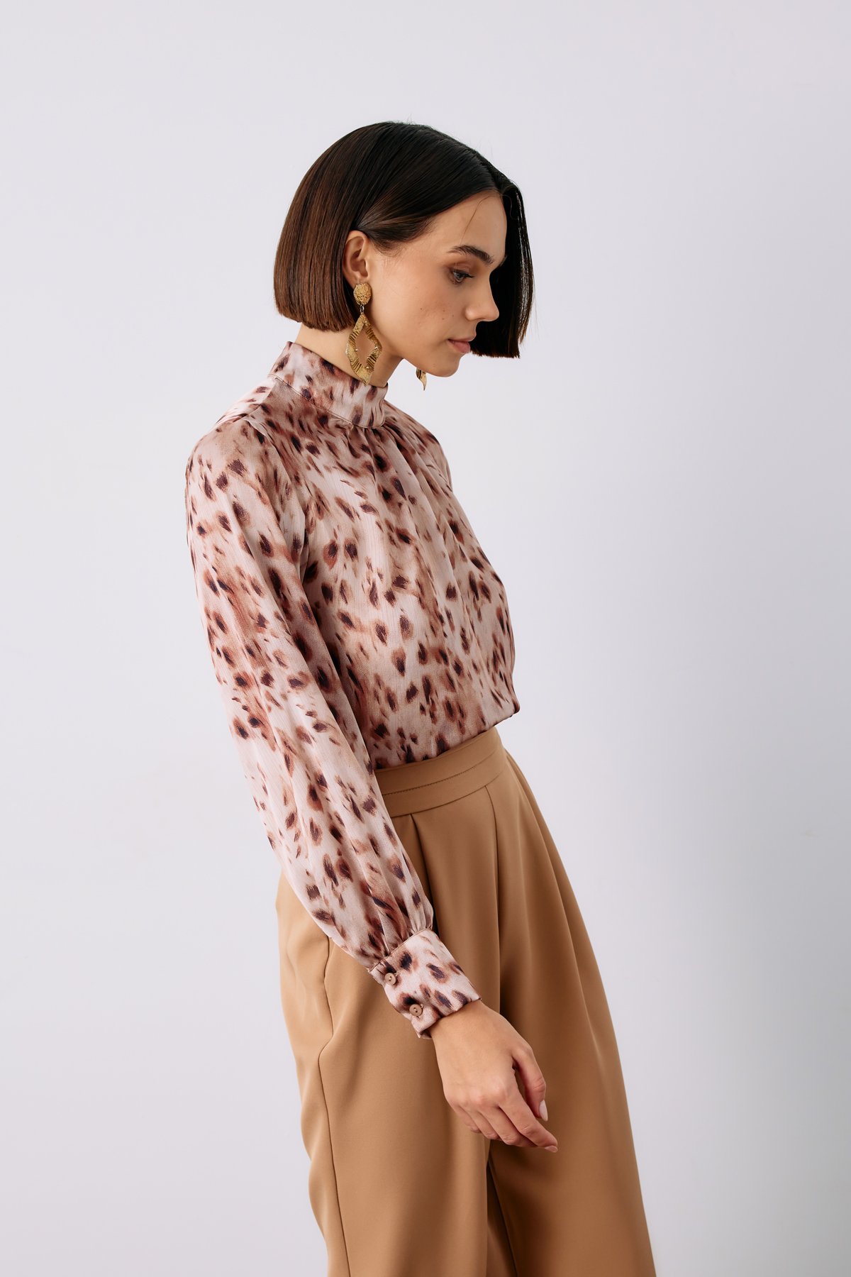 Büzgü Detaylı Bluz - VİZON