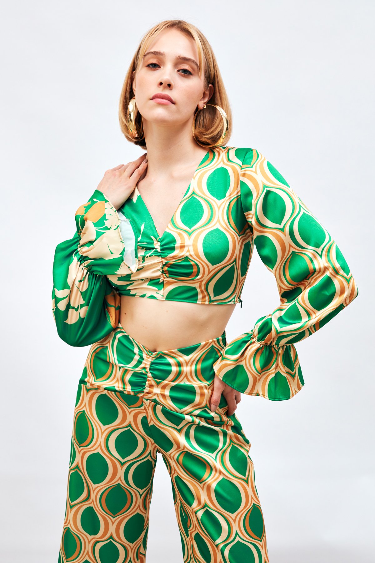 Büzgü Detaylı Desenli Bluz - YEŞİL