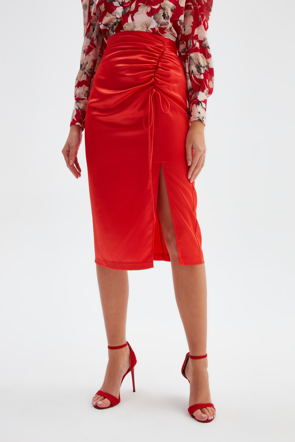 Büzgü Detaylı Saten Etek - MERCAN