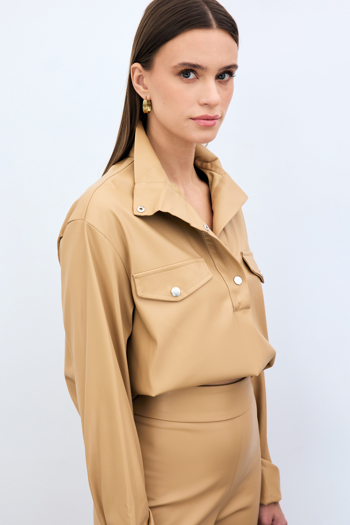 Büzgülü Deri Bluz - BEJ