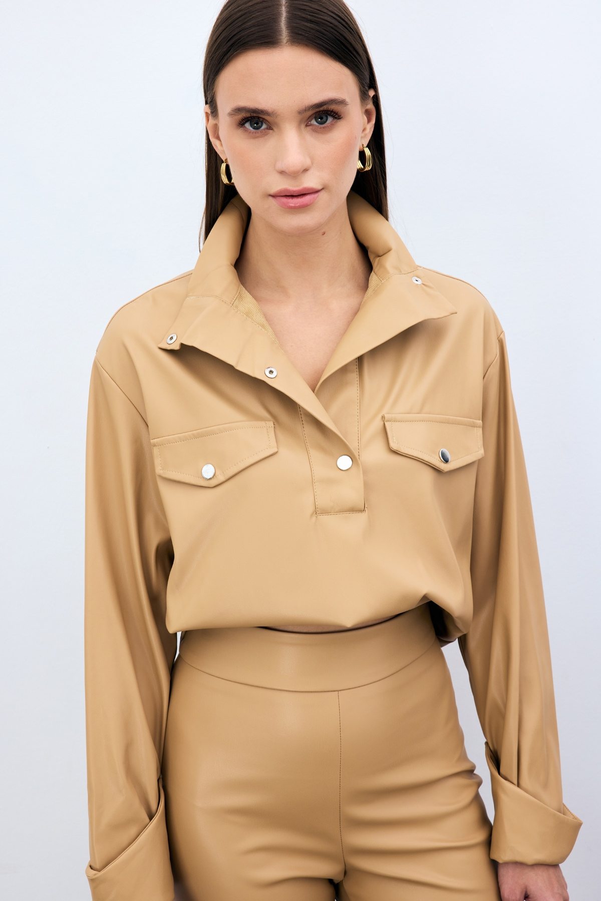 Büzgülü Deri Bluz - BEJ