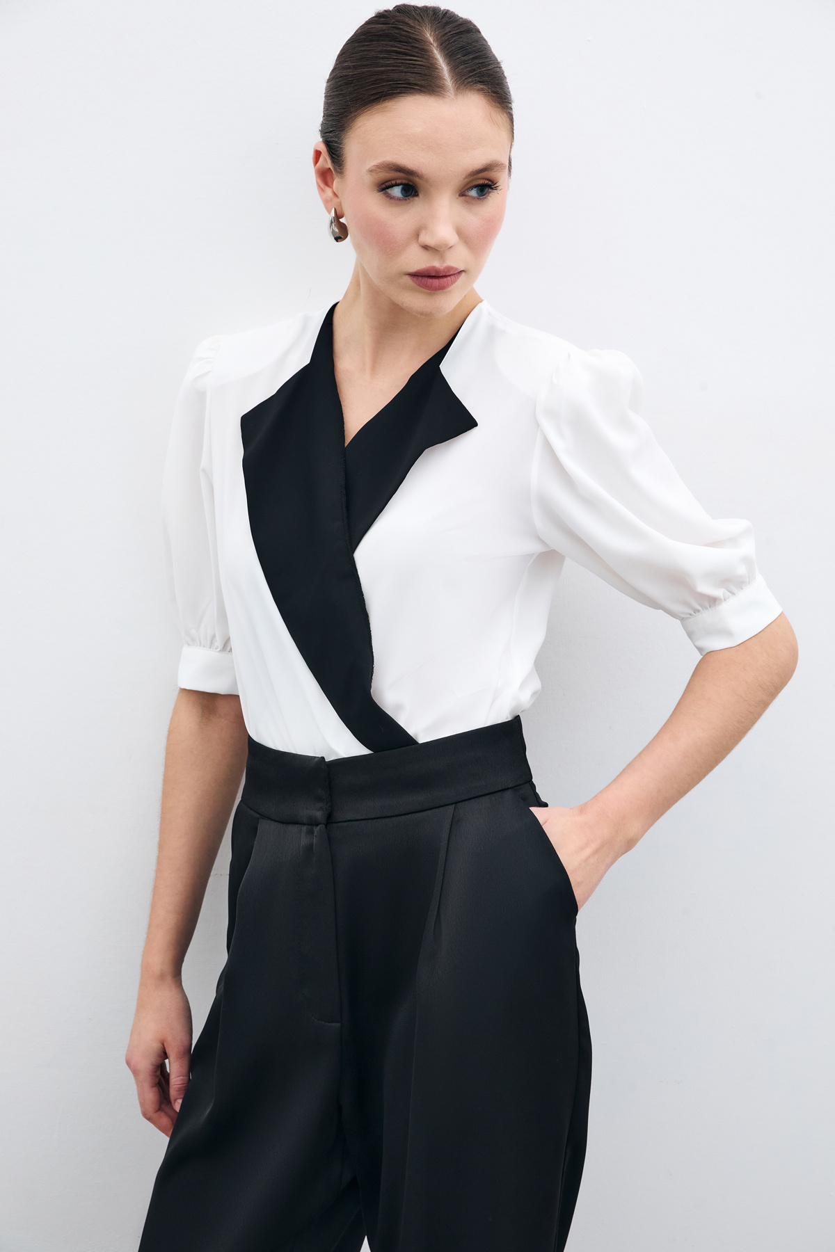 Jacket Collar Bodysuit Blouse - Ecru