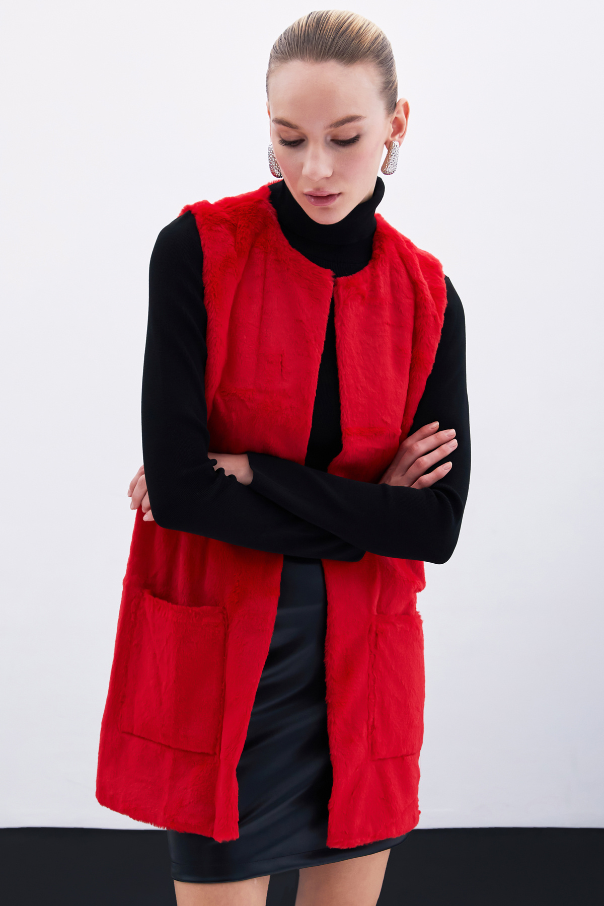 Pocket Detailed Plush Vest - Red