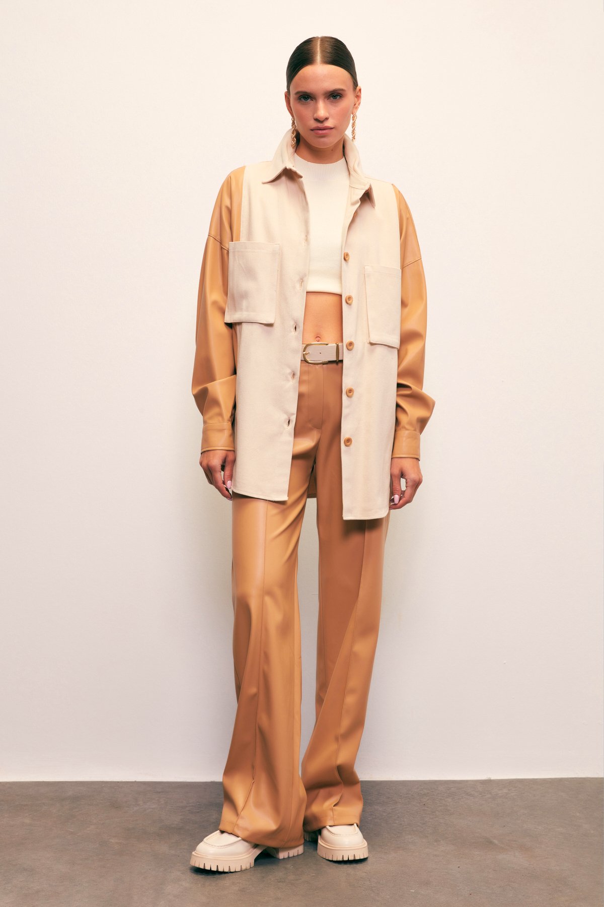 Cepli Deri Detaylı Gömlek - BEJ-TAŞ