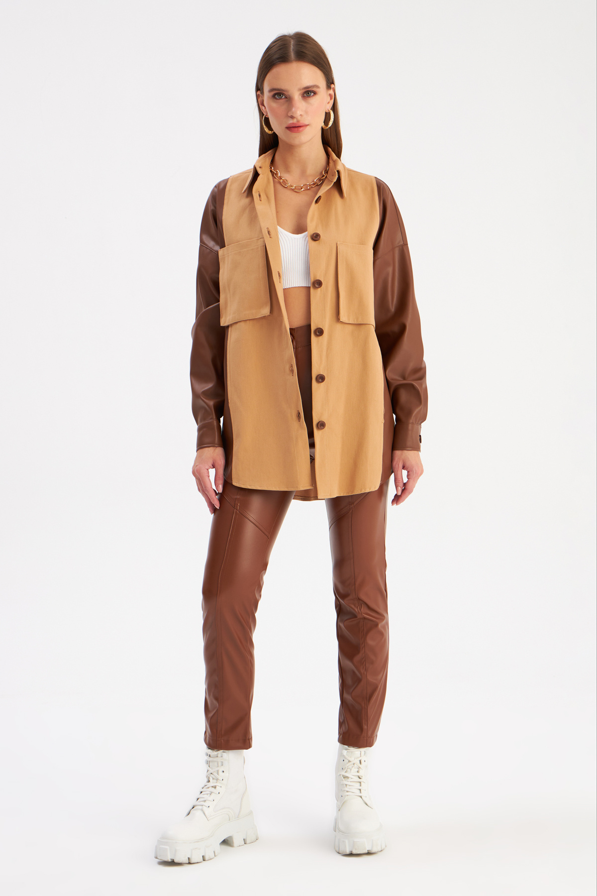 Cepli Deri Detaylı Gömlek - KAHVE-BEJ