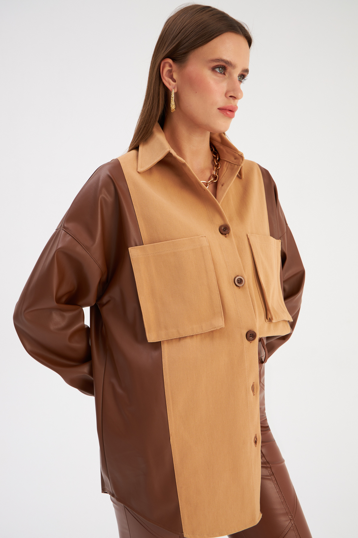 Cepli Deri Detaylı Gömlek - KAHVE-BEJ