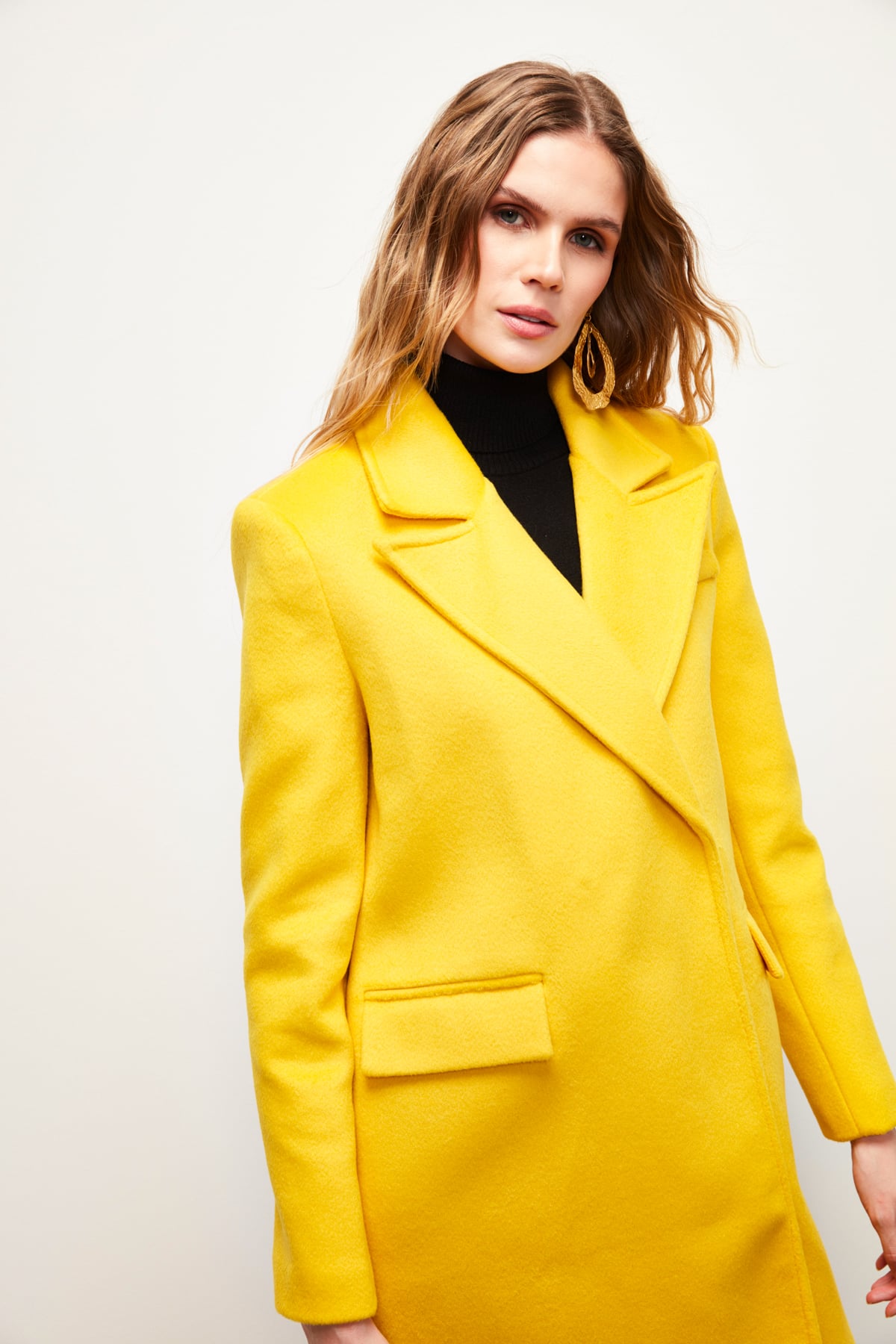 Pocketed Cachet Coat - YELLOW