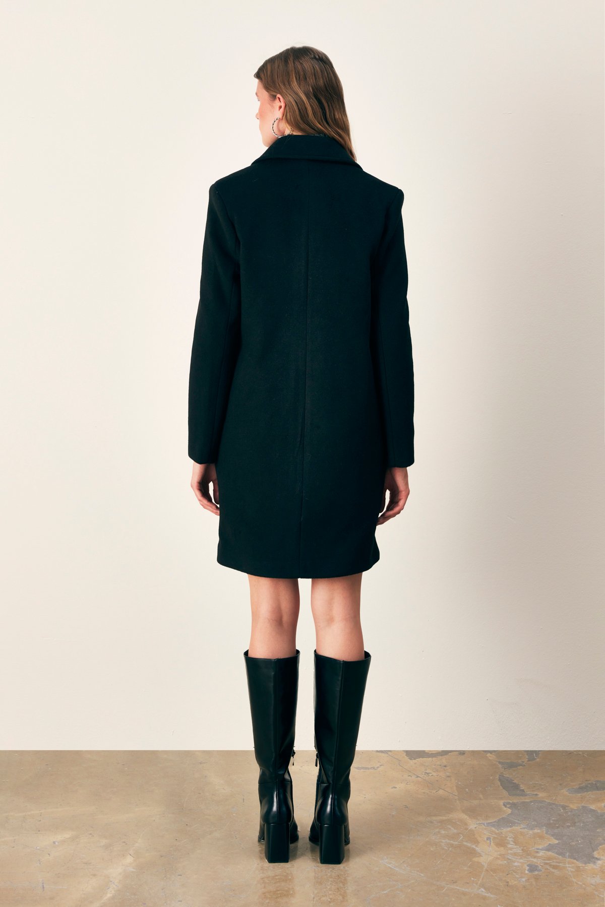 Pocketed Cachet Coat - BLACK