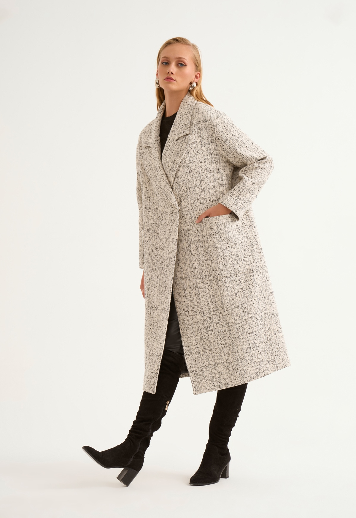Cepli kırçıllı oversize kaban - SİYAH