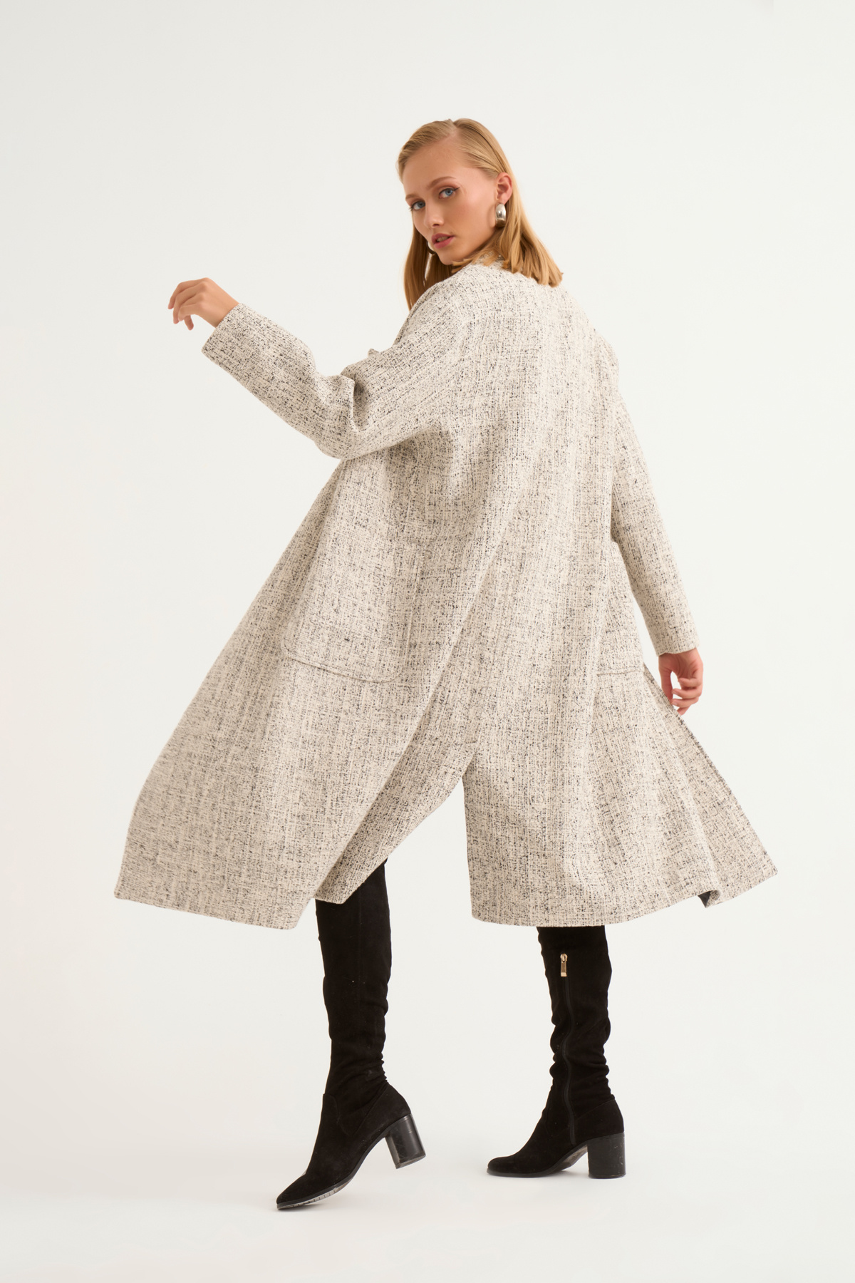 Cepli kırçıllı oversize kaban - SİYAH