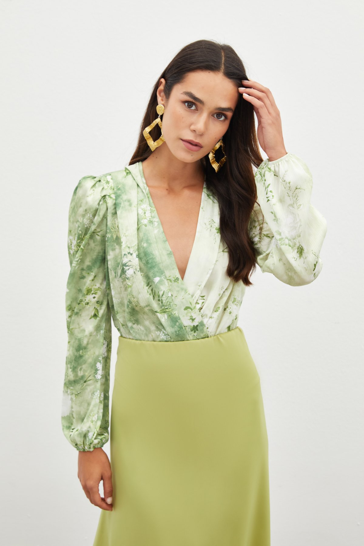 Çiçek Desenli Bodysuit Bluz - ÇAĞLA YEŞİLİ