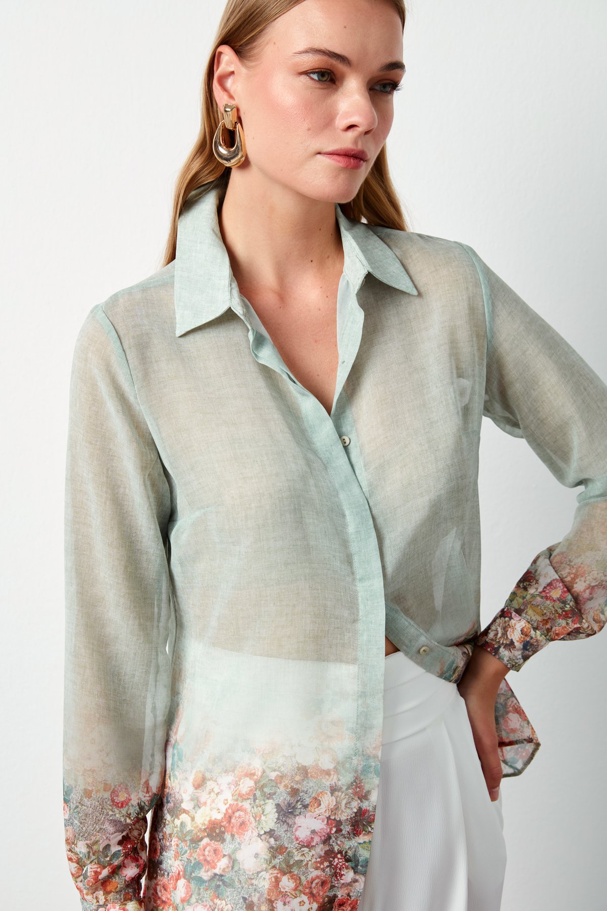Çiçek Desenli Gömlek - ÇAĞLA YEŞİLİ