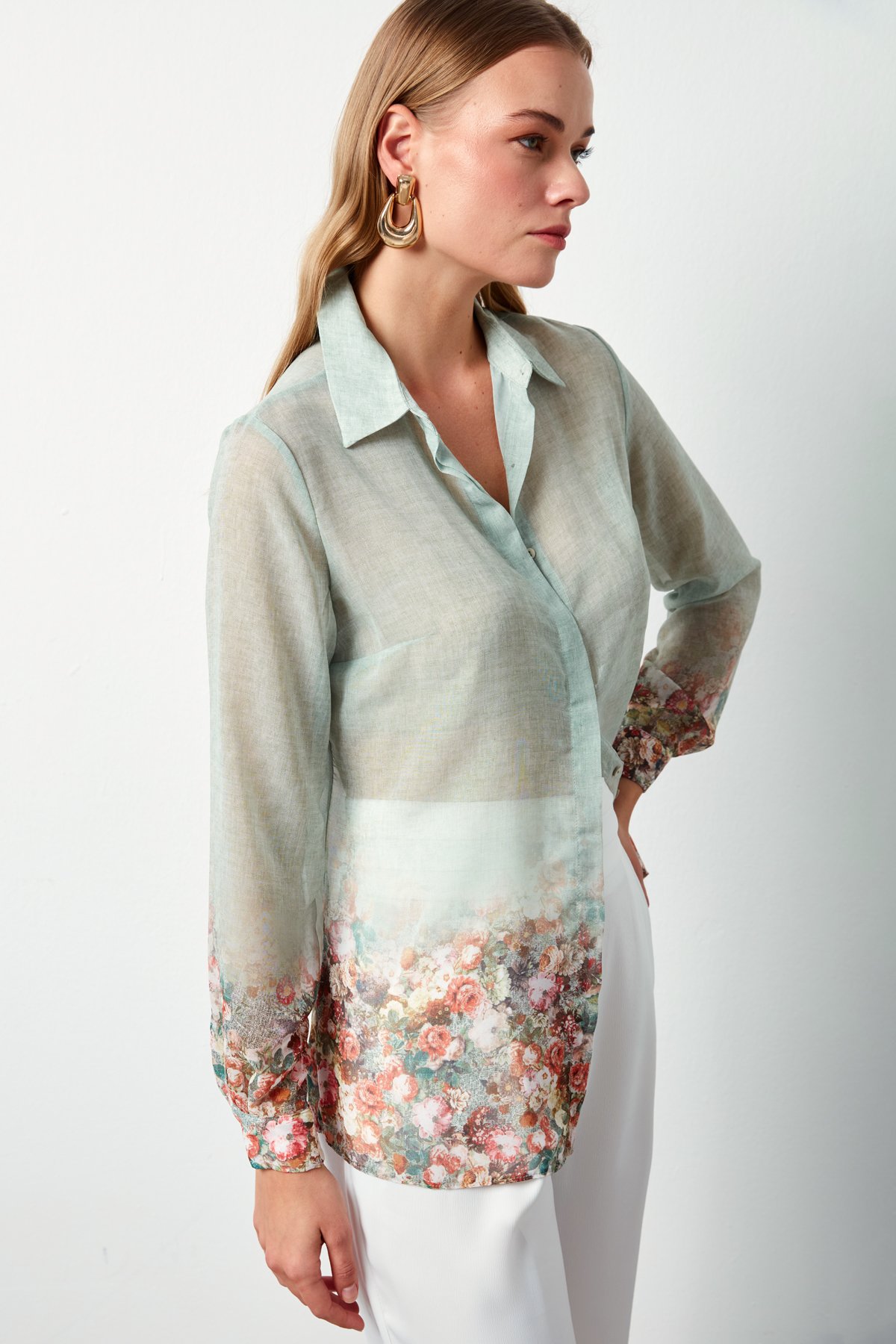 Çiçek Desenli Gömlek - ÇAĞLA YEŞİLİ