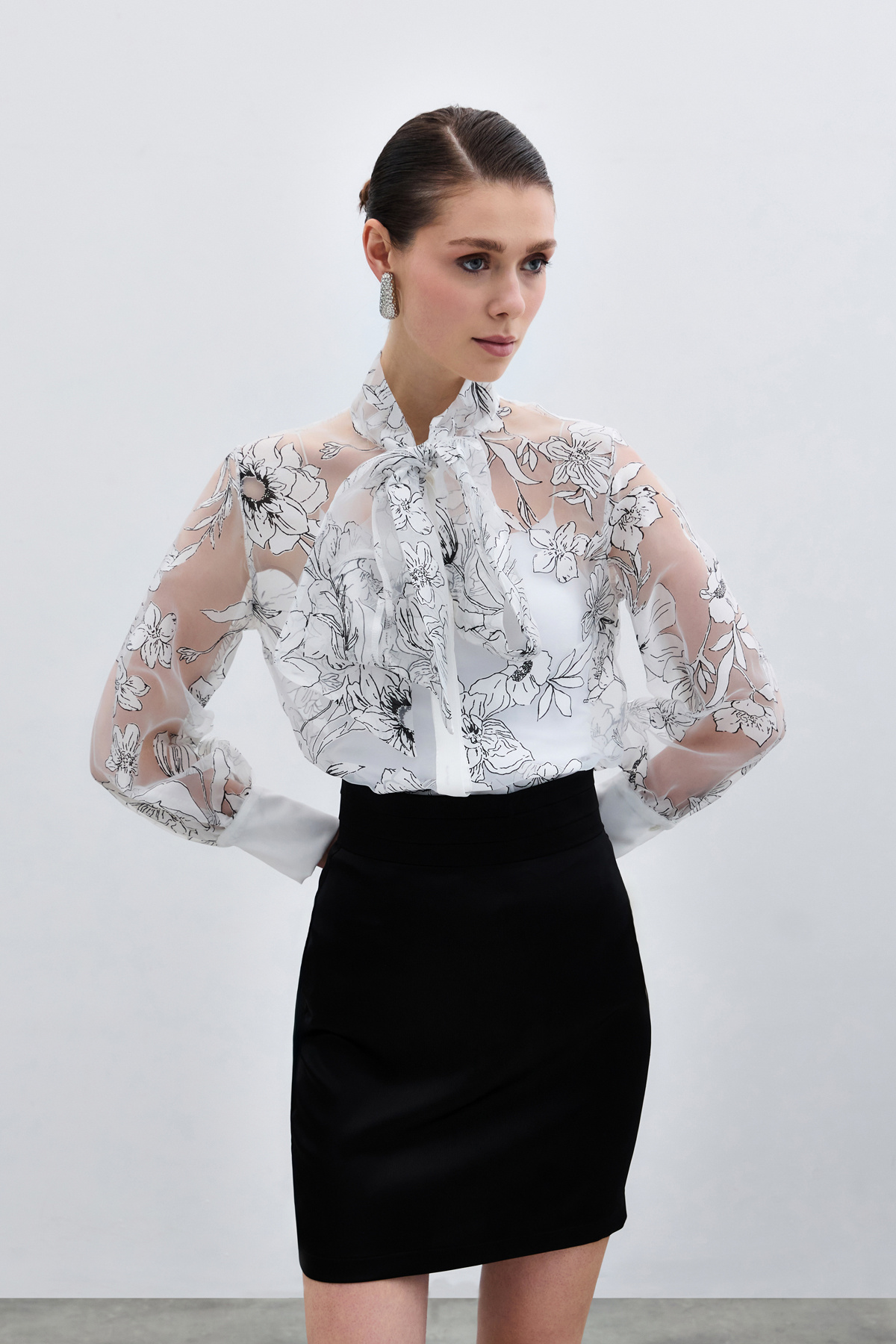 Çiçek Desenli Gömlek - Ekru