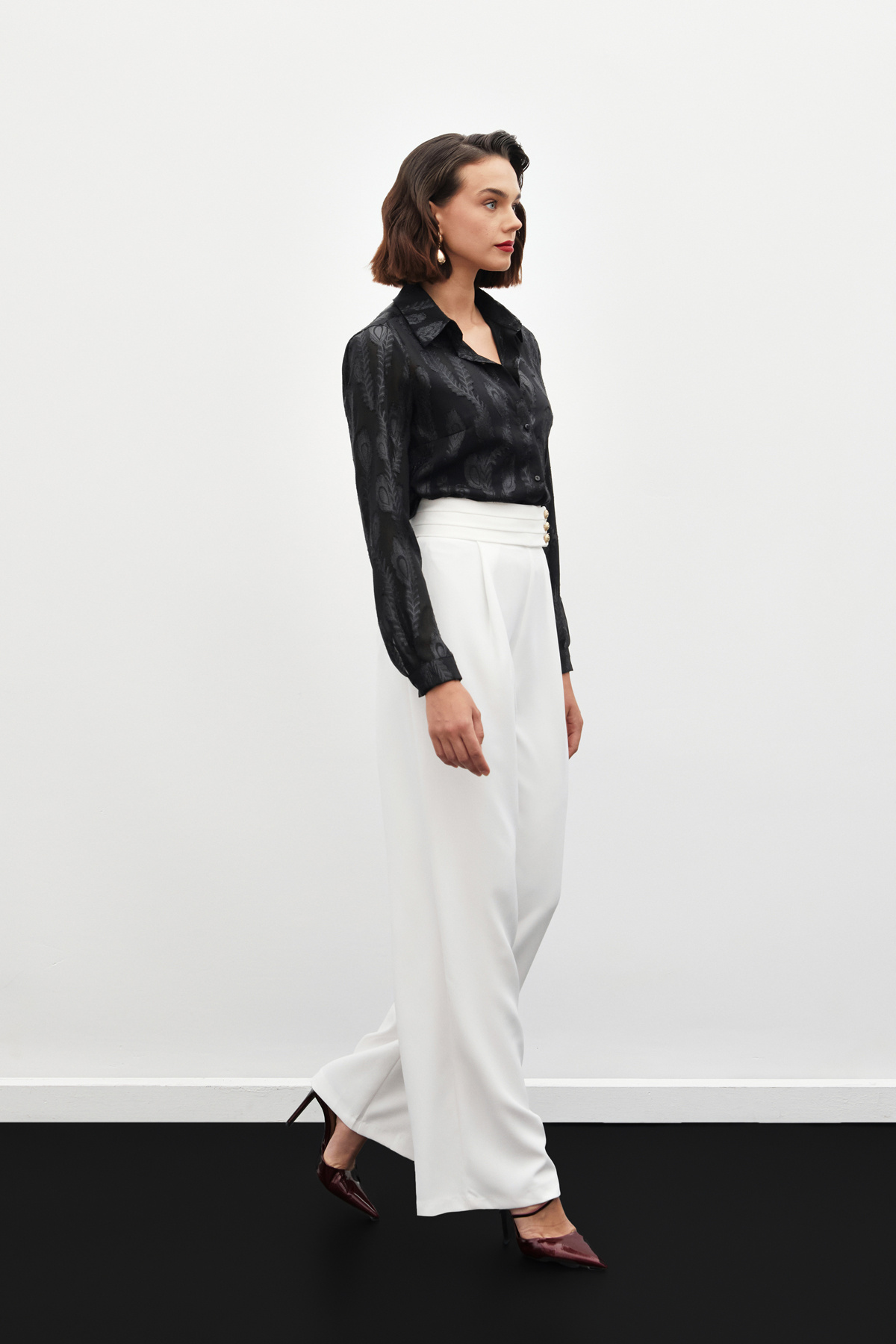 Çiçek Desenli Simli Gömlek - SİYAH