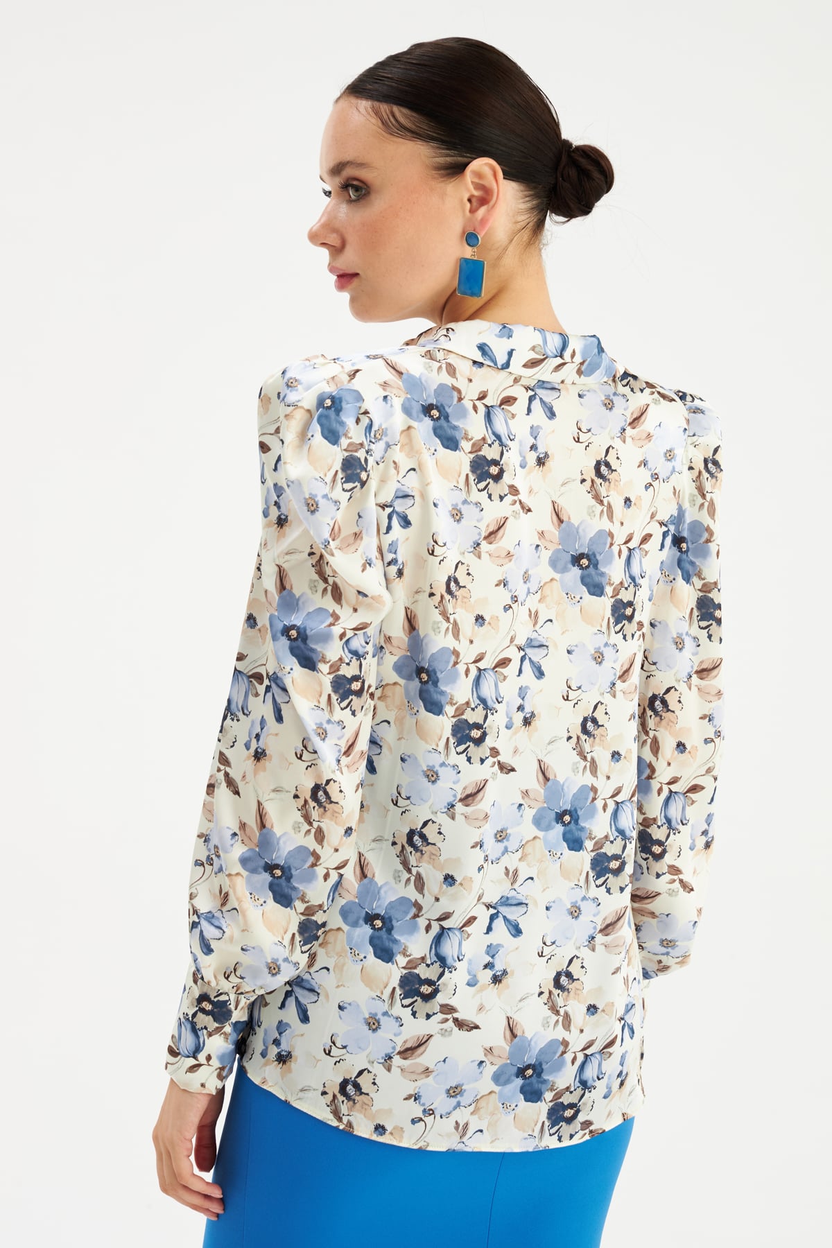 Floral Pattern Waisted Shirt - CREAM