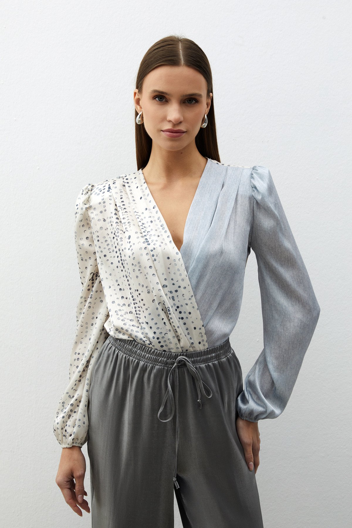 Çift Desenli Kruvaze Bluz - GRİ