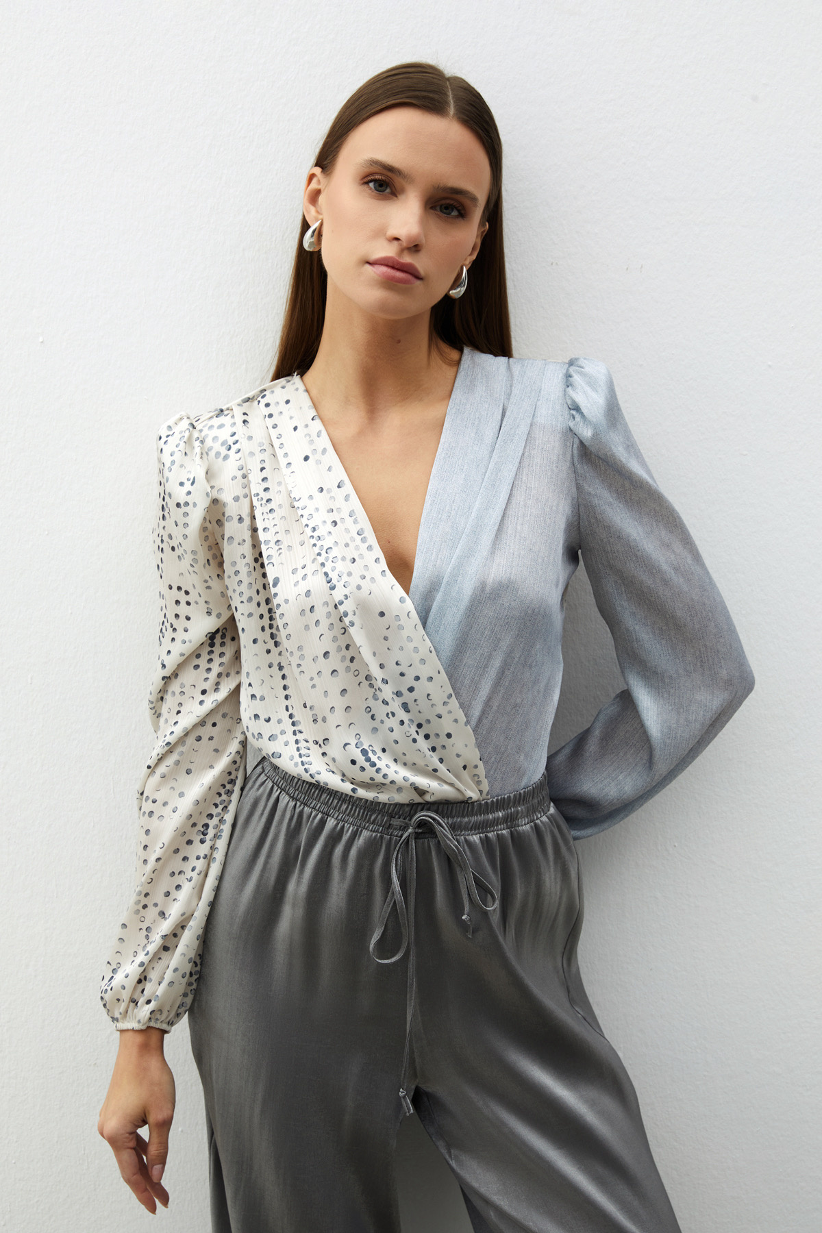 Çift Desenli Kruvaze Bluz - GRİ