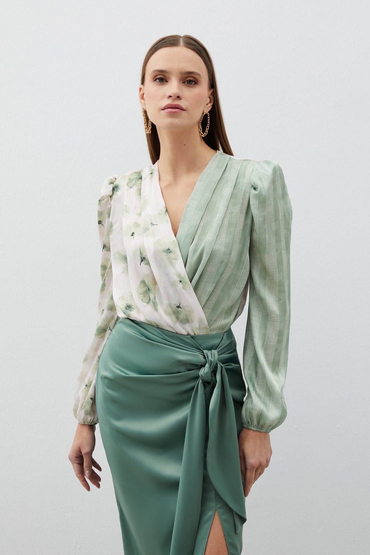 Çift Desenli Kruvaze Bodysuit Bluz - ÇAĞLA YEŞİLİ