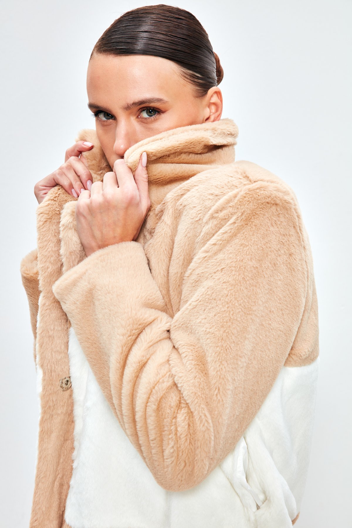 Çift Renk Peluş Ceket - TABA-EKRU