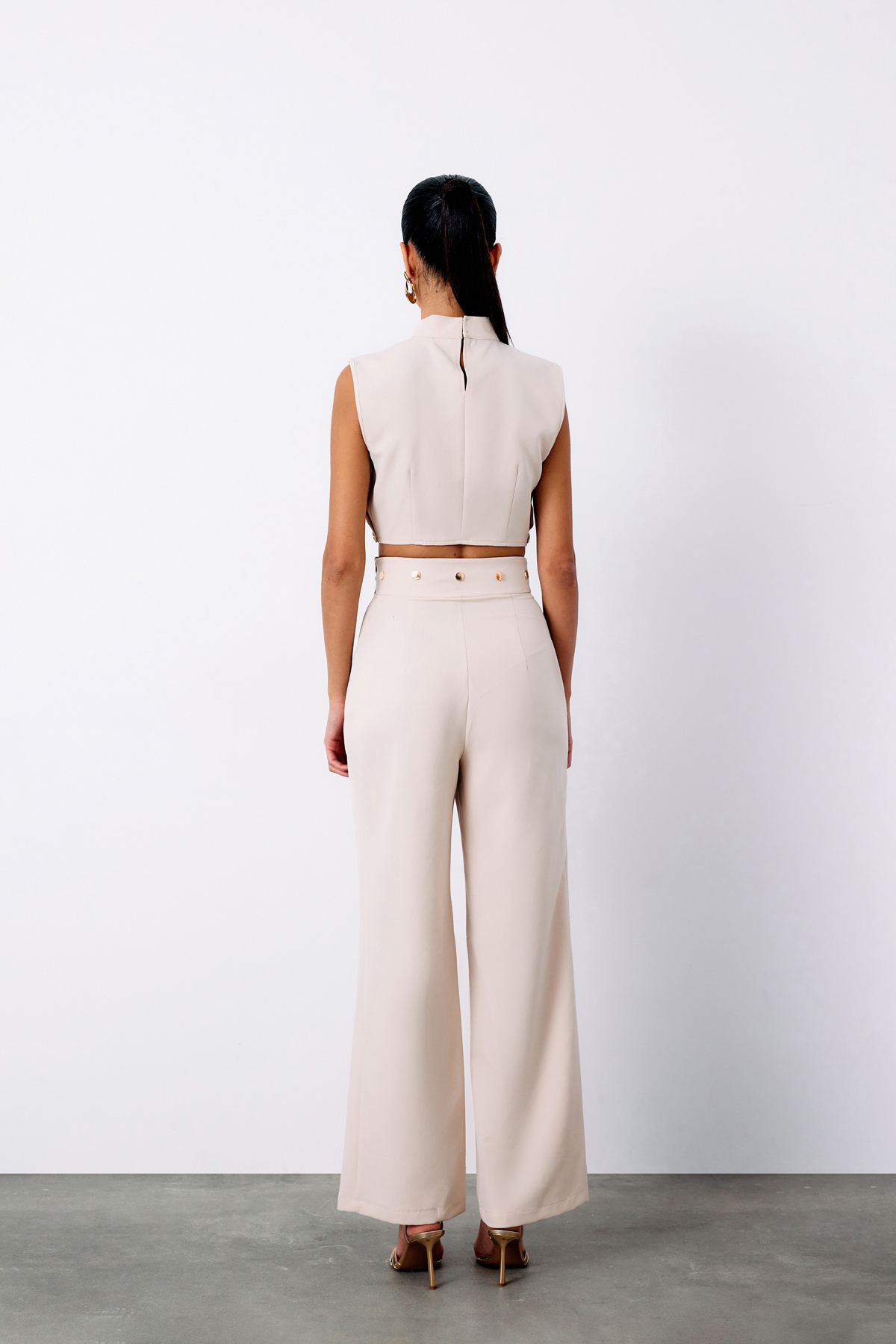 Çıt Çıt Detaylı Crop Bluz - BEJ