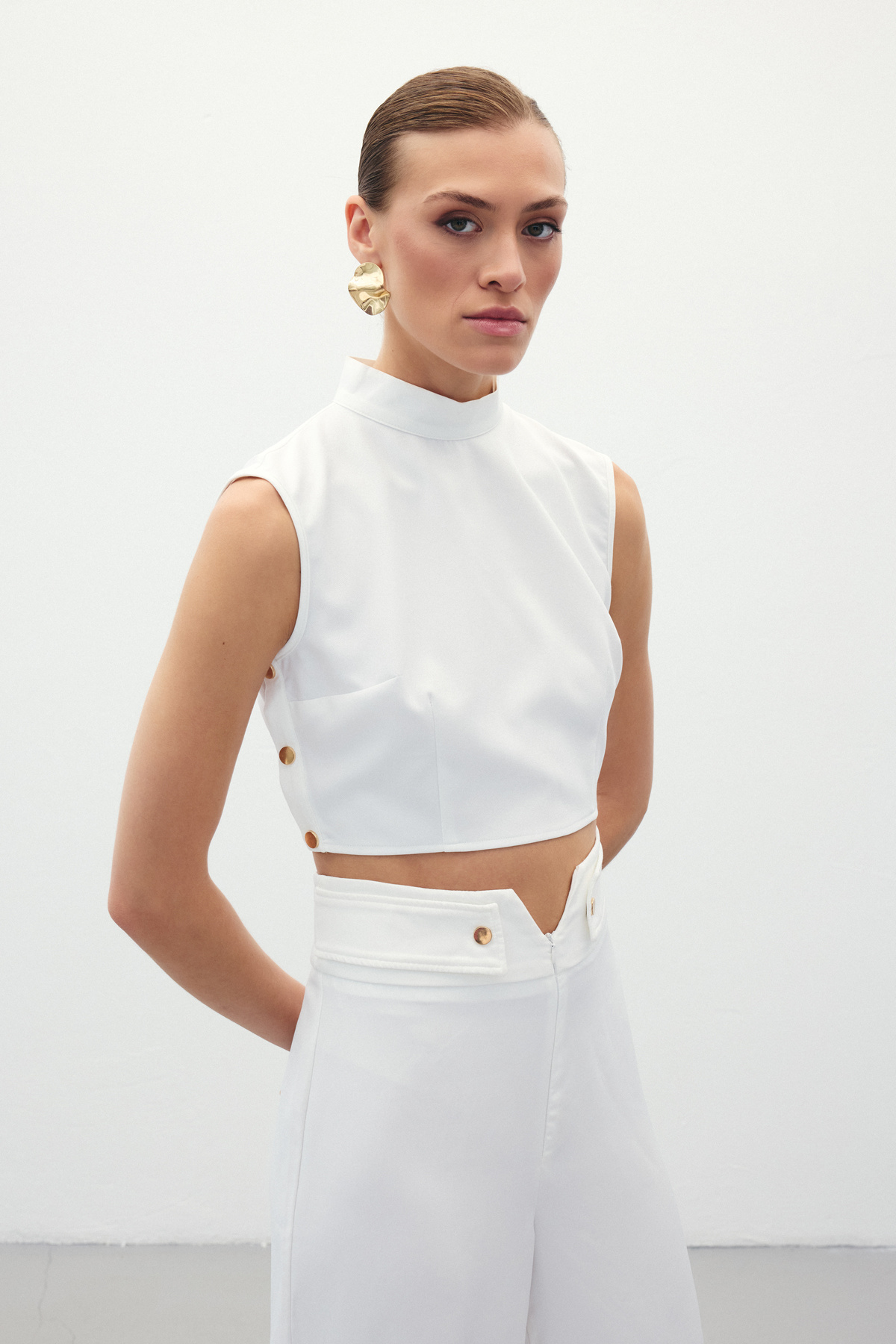 Çıt Çıt Detaylı Crop Bluz - Ekru