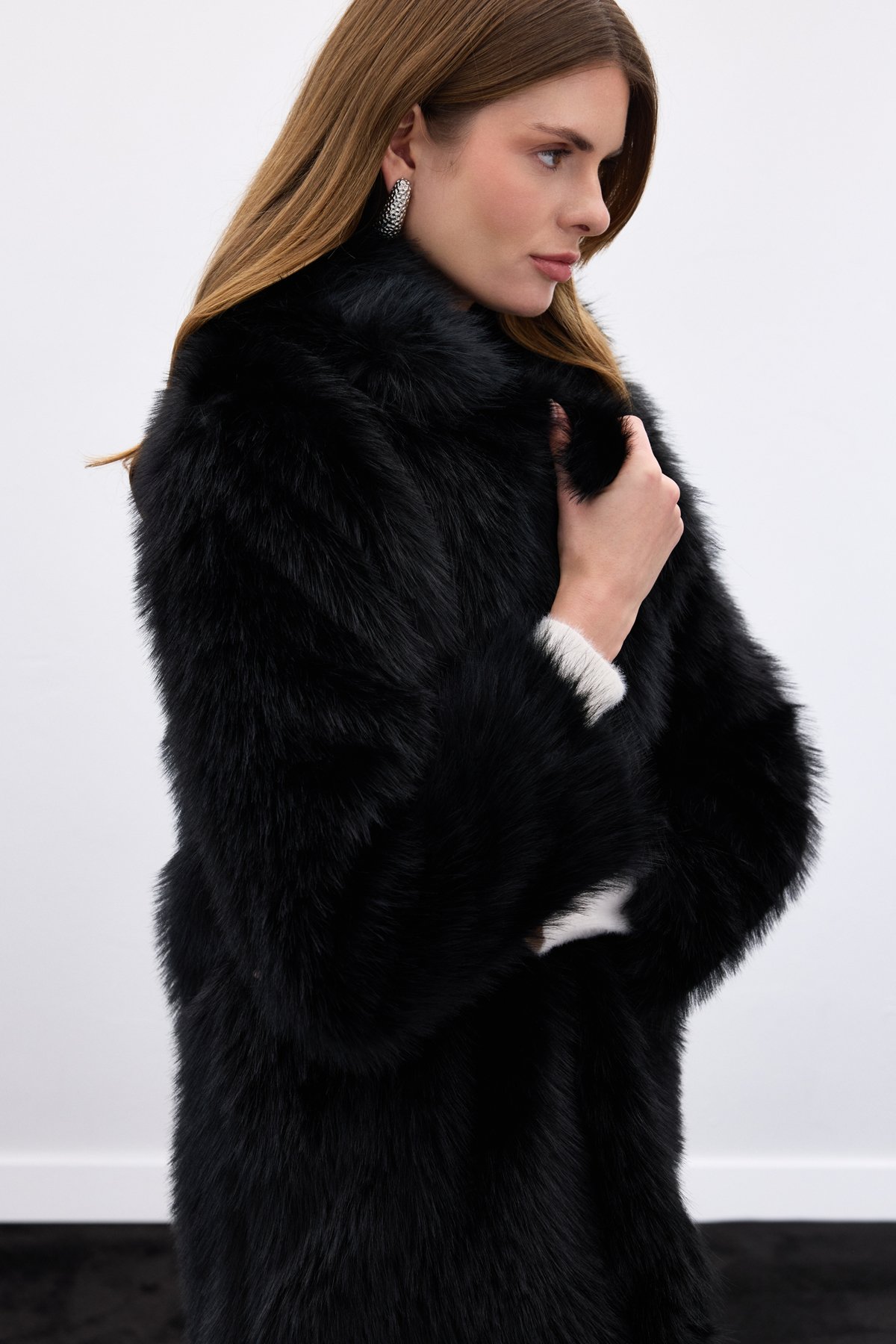 Çıt Çıt Detaylı Kürk - Siyah