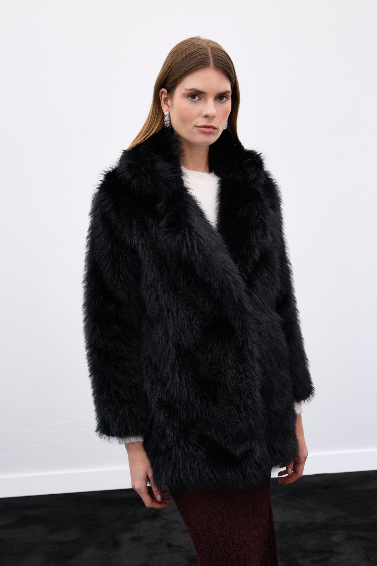 Çıt Çıt Detaylı Kürk - Siyah