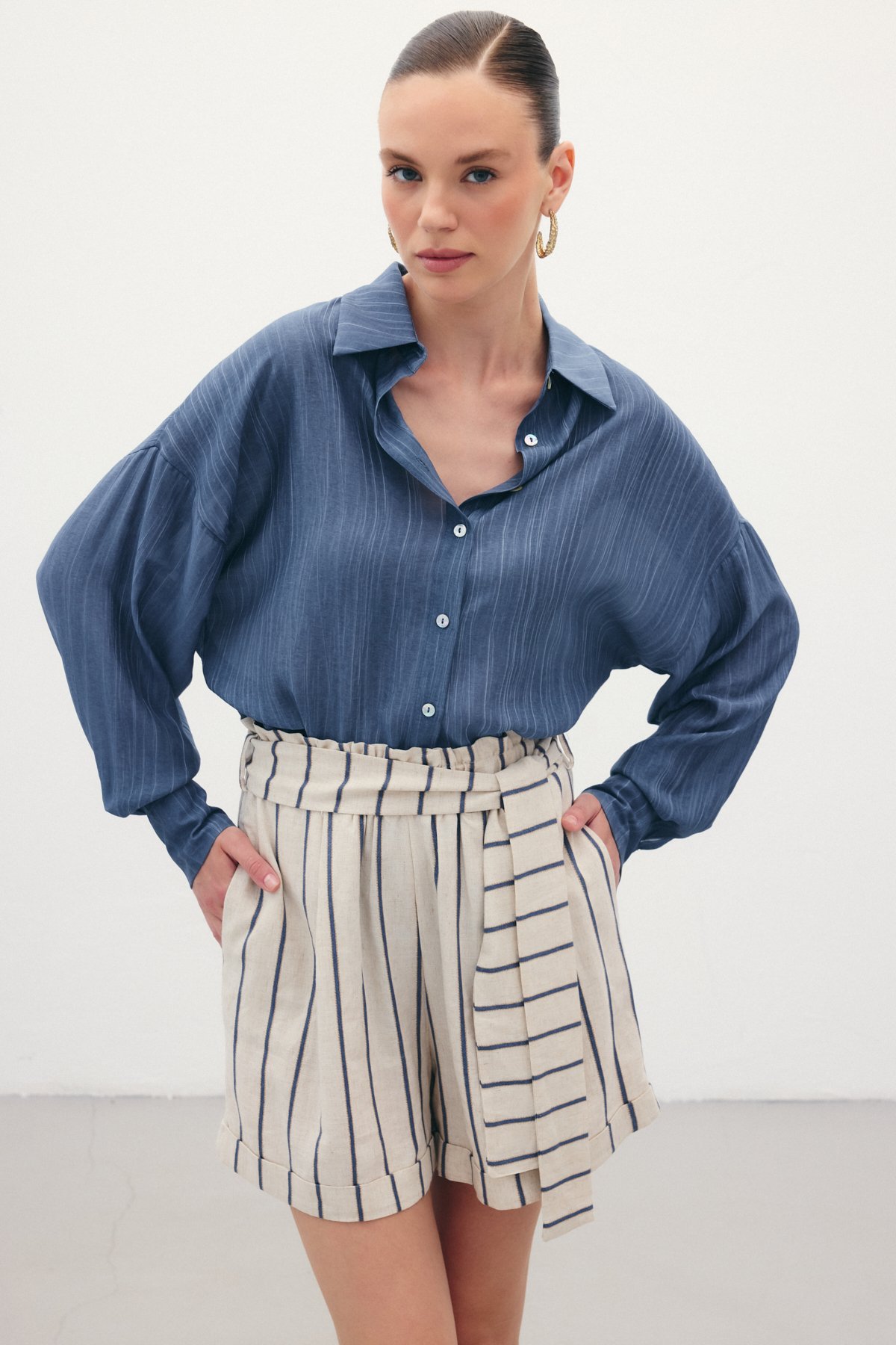 Çizgili Keten Şort - Lacivert