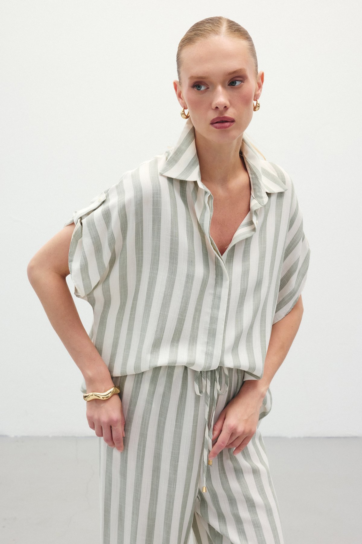 Çizgili Kısa Kol Gömlek - Haki