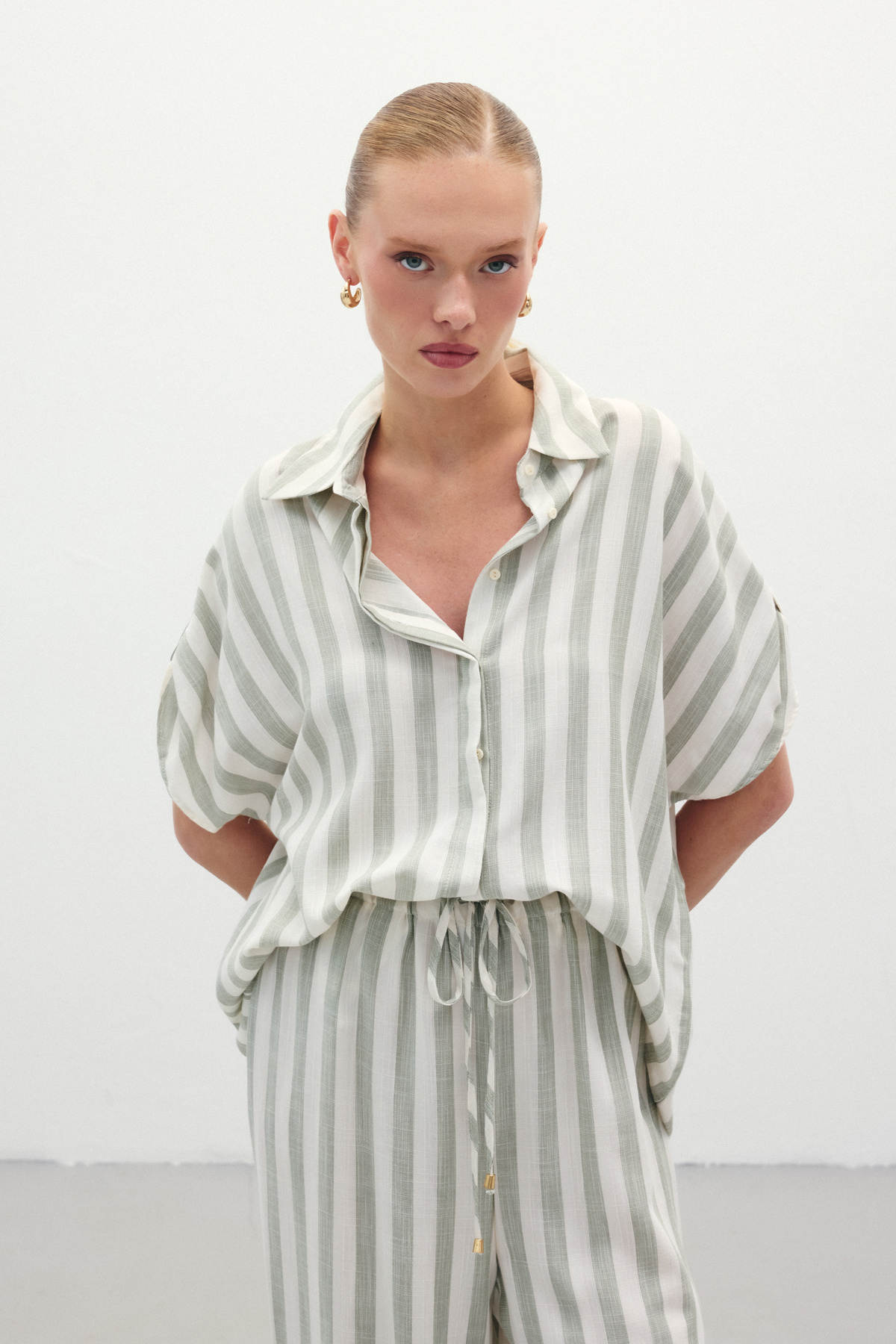 Çizgili Kısa Kol Gömlek - Haki