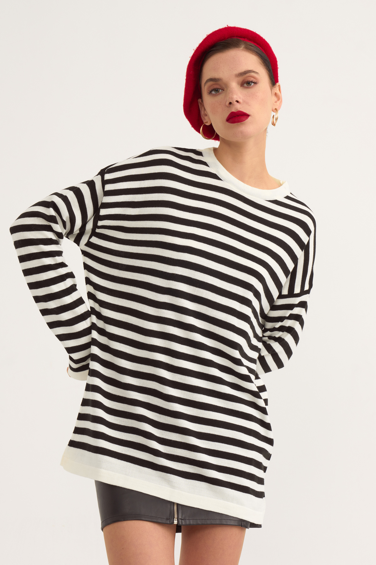 Striped oversize knit sweater - BLACK