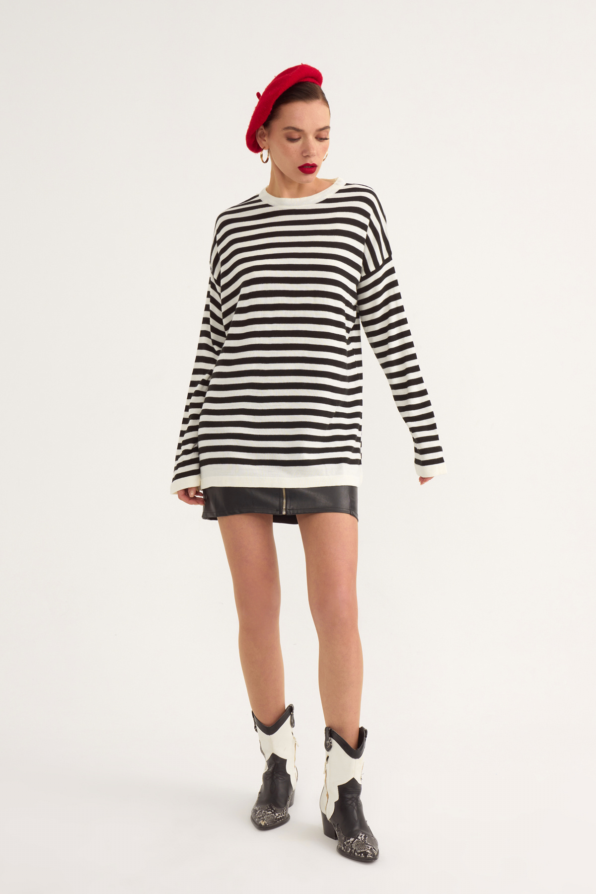 Striped oversize knit sweater - BLACK
