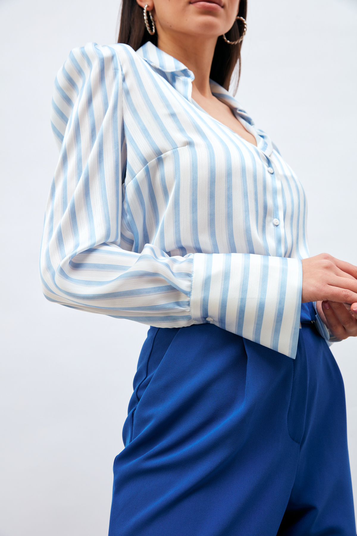 Çizgili Vatka Detaylı Gömlek - MAVİ
