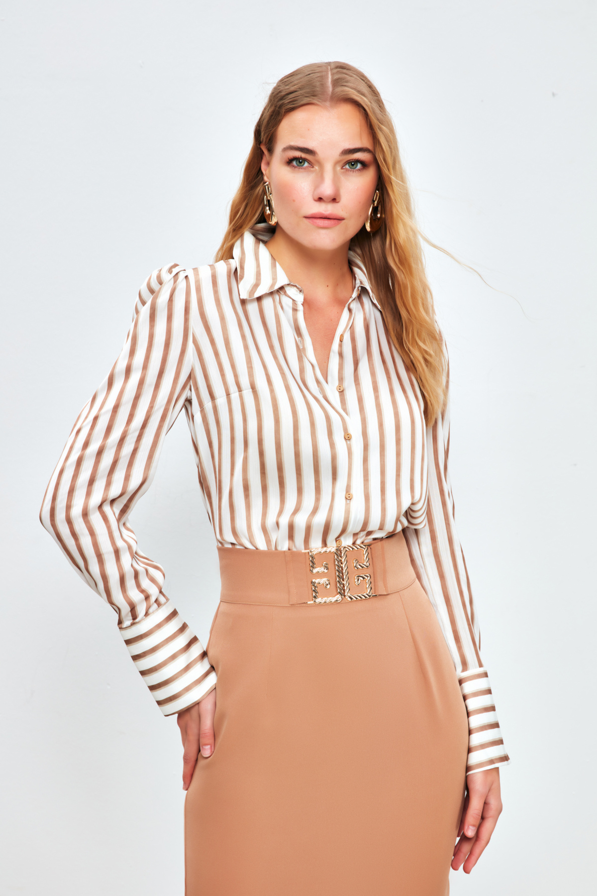 Çizgili Vatka Detaylı Gömlek - VİZON
