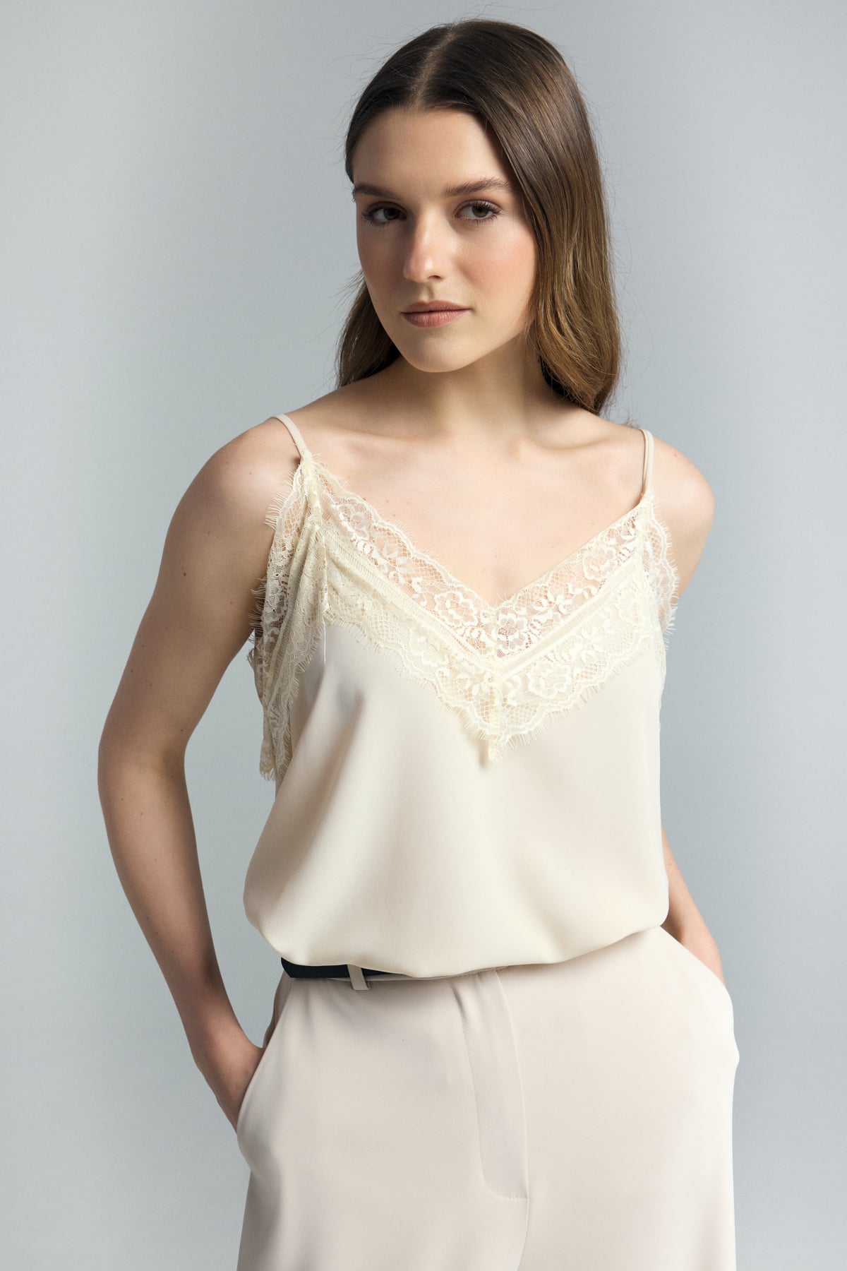 Lace Detail Strappy Blouse - Beıge