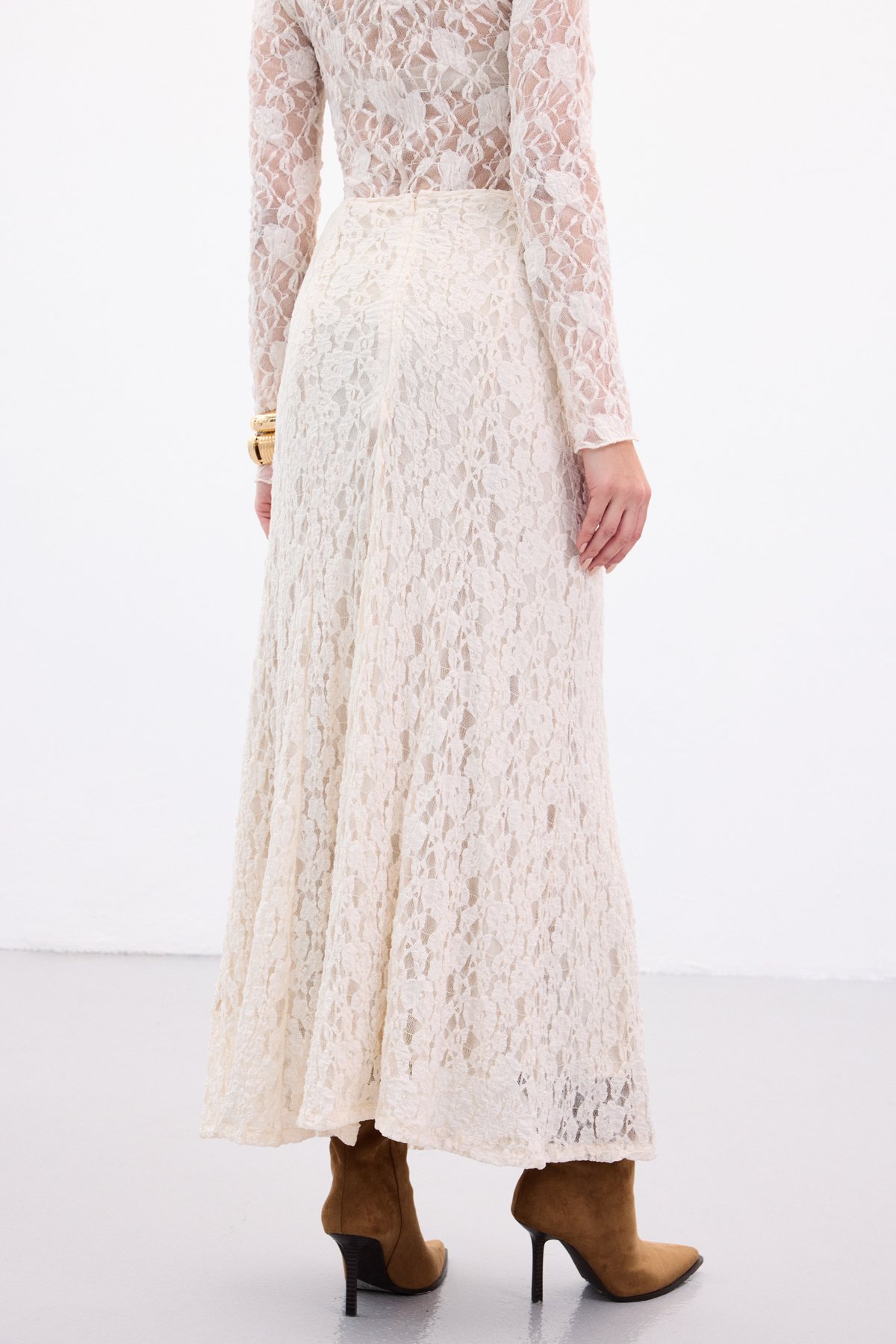 Dantelli Uzun Etek - Bej
