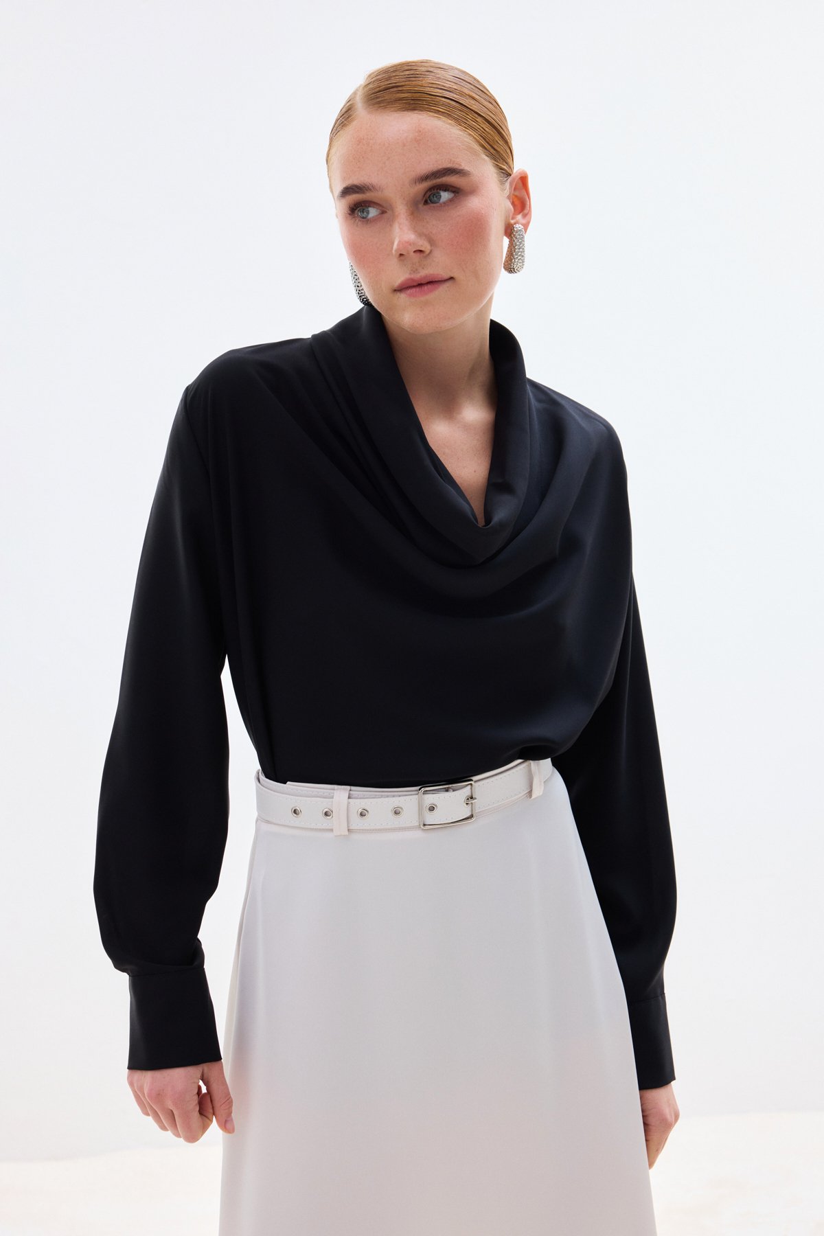 Degaje Yaka Bluz - Siyah