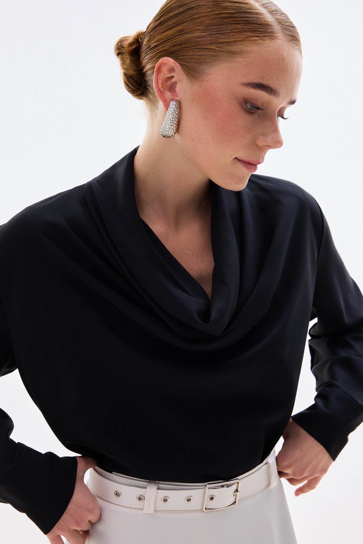 Degaje Yaka Bluz - Siyah