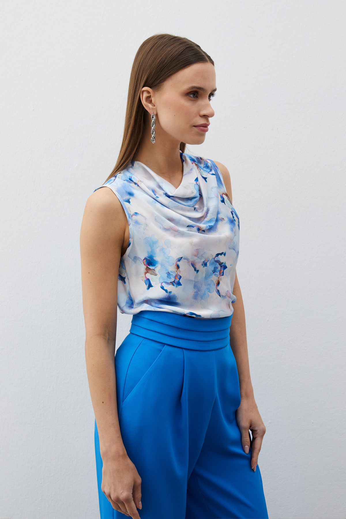 Degaje Yaka Desenli Bluz - MAVİ