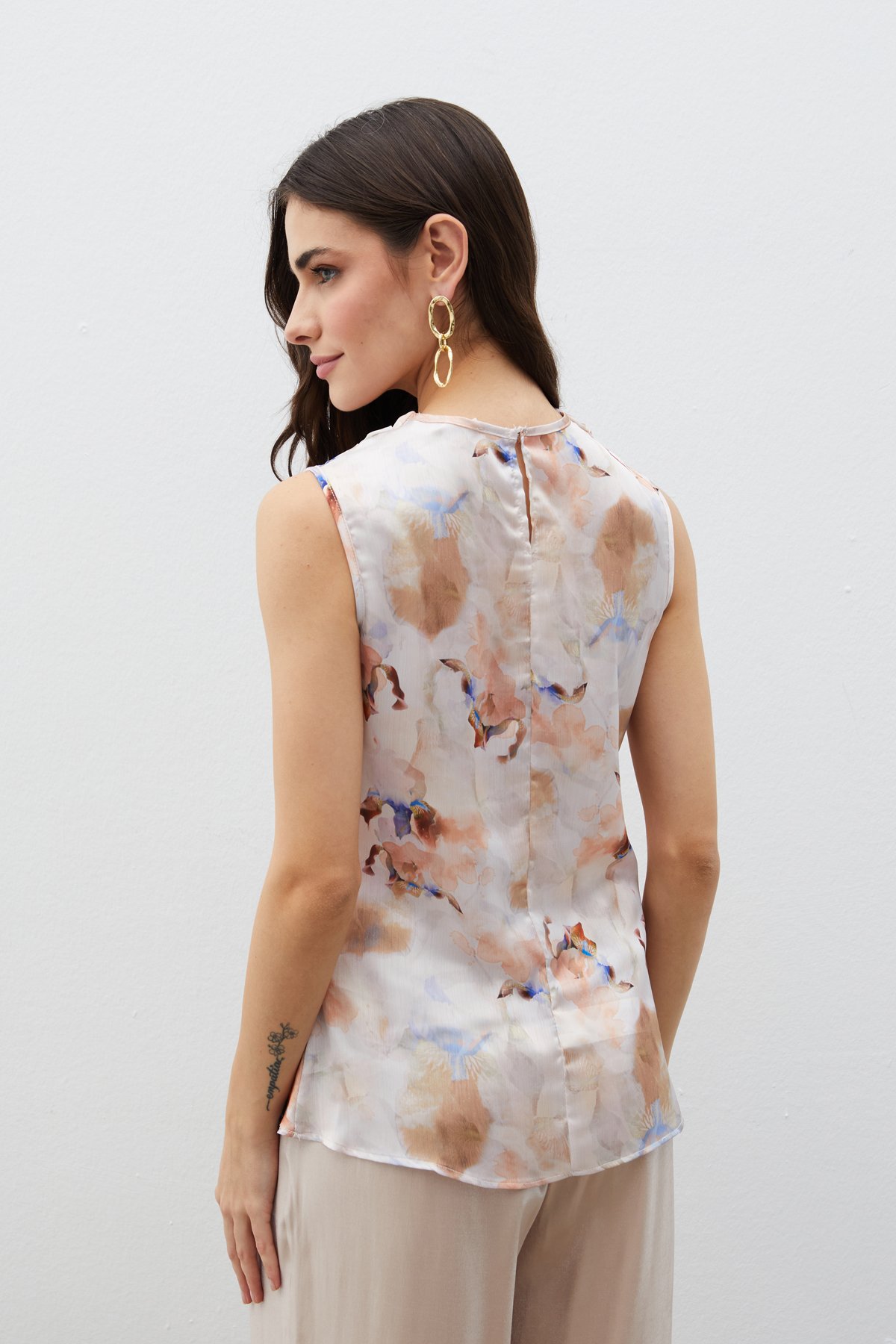 Degaje Yaka Desenli Bluz - VİZON