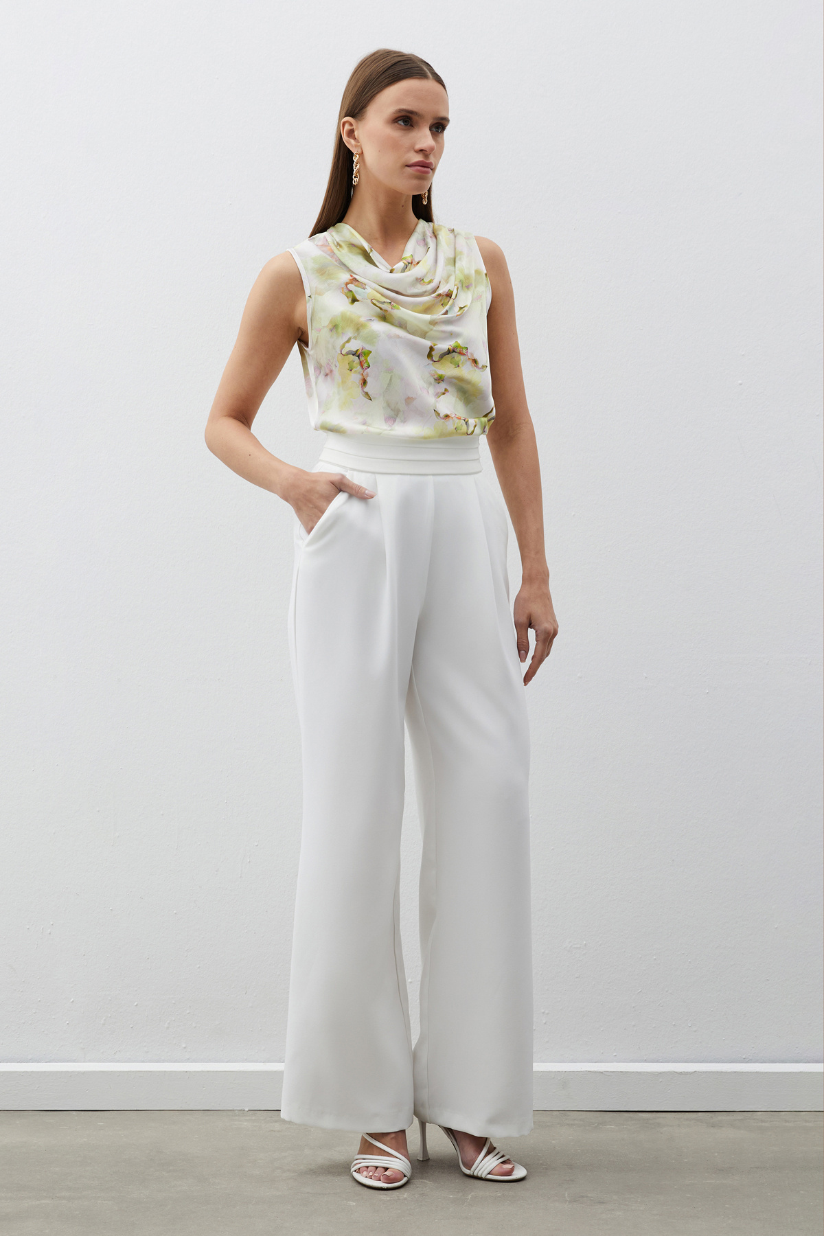 Degaje Yaka Desenli Bluz - YAĞ YEŞİLİ