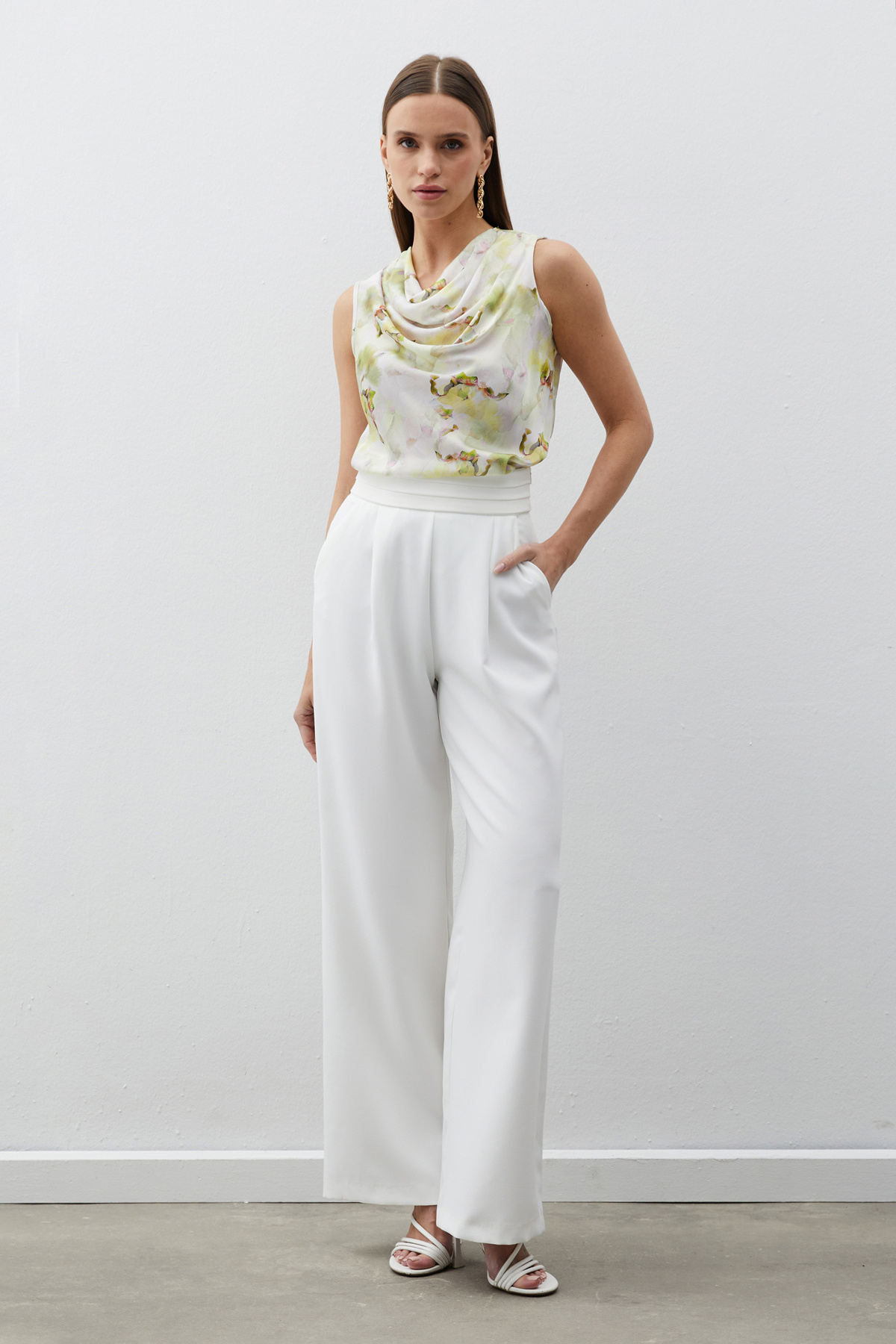 Degaje Yaka Desenli Bluz - YAĞ YEŞİLİ