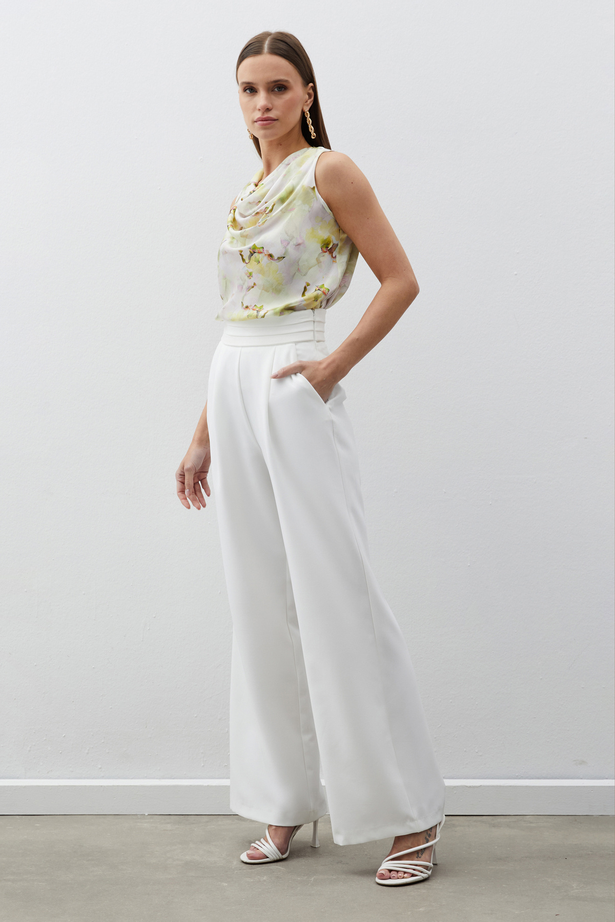 Degaje Yaka Desenli Bluz - YAĞ YEŞİLİ